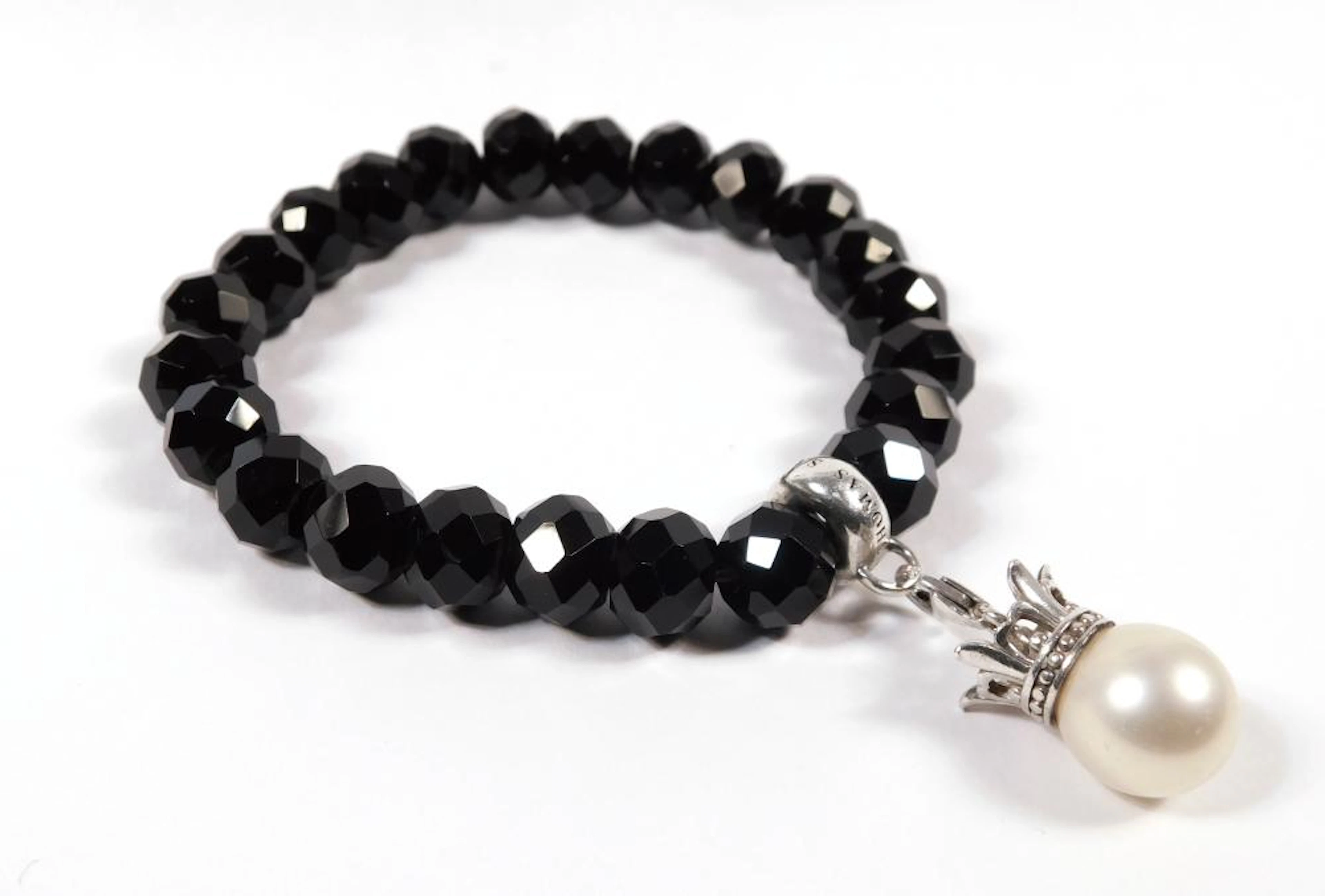 TOMAS SABO. PULSERA DE AZABACHES Y CORONA EN PLATA