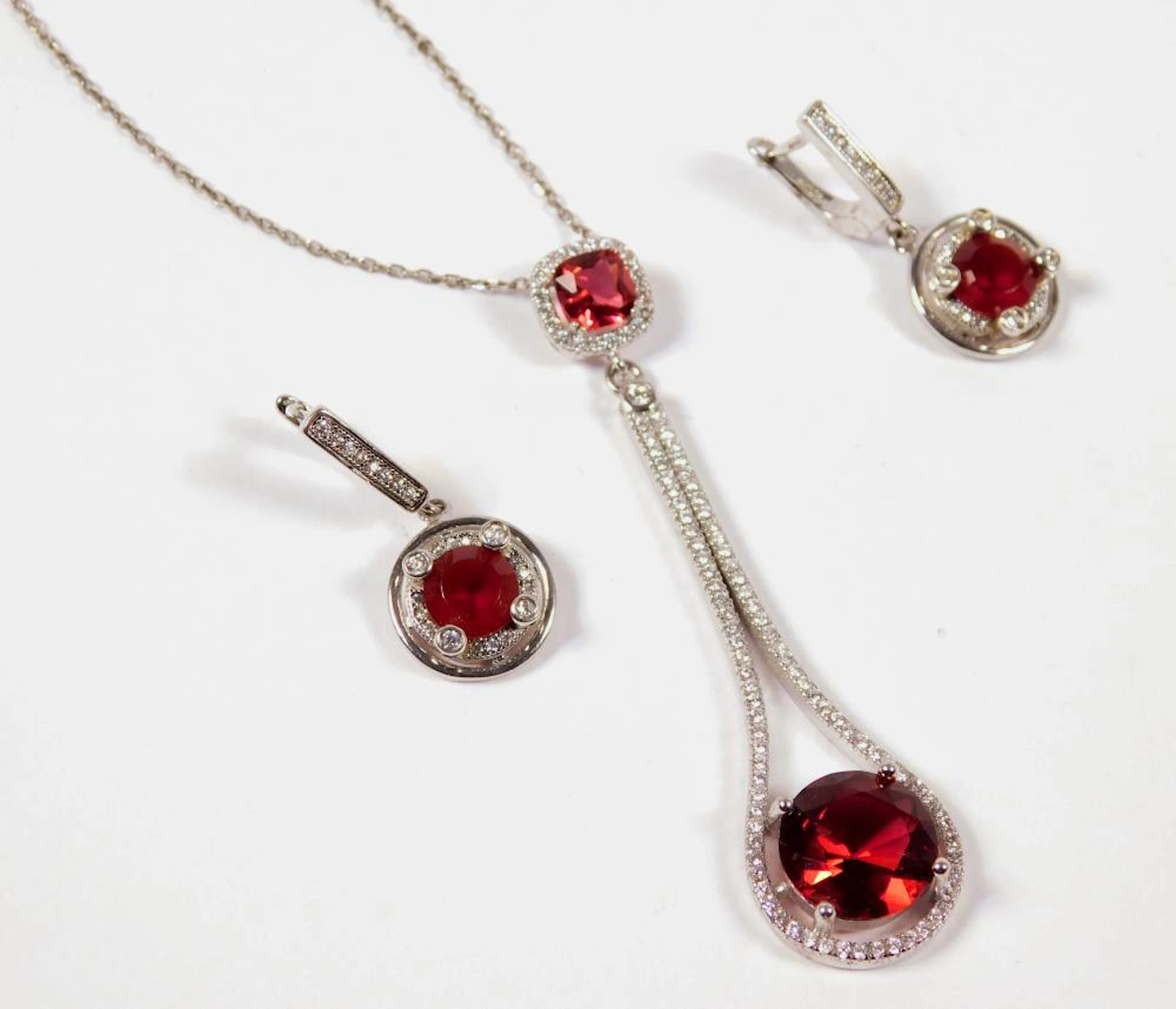 CONJUNTO DE PENDIENTES Y COLGANTE CON CADENA en plata y...