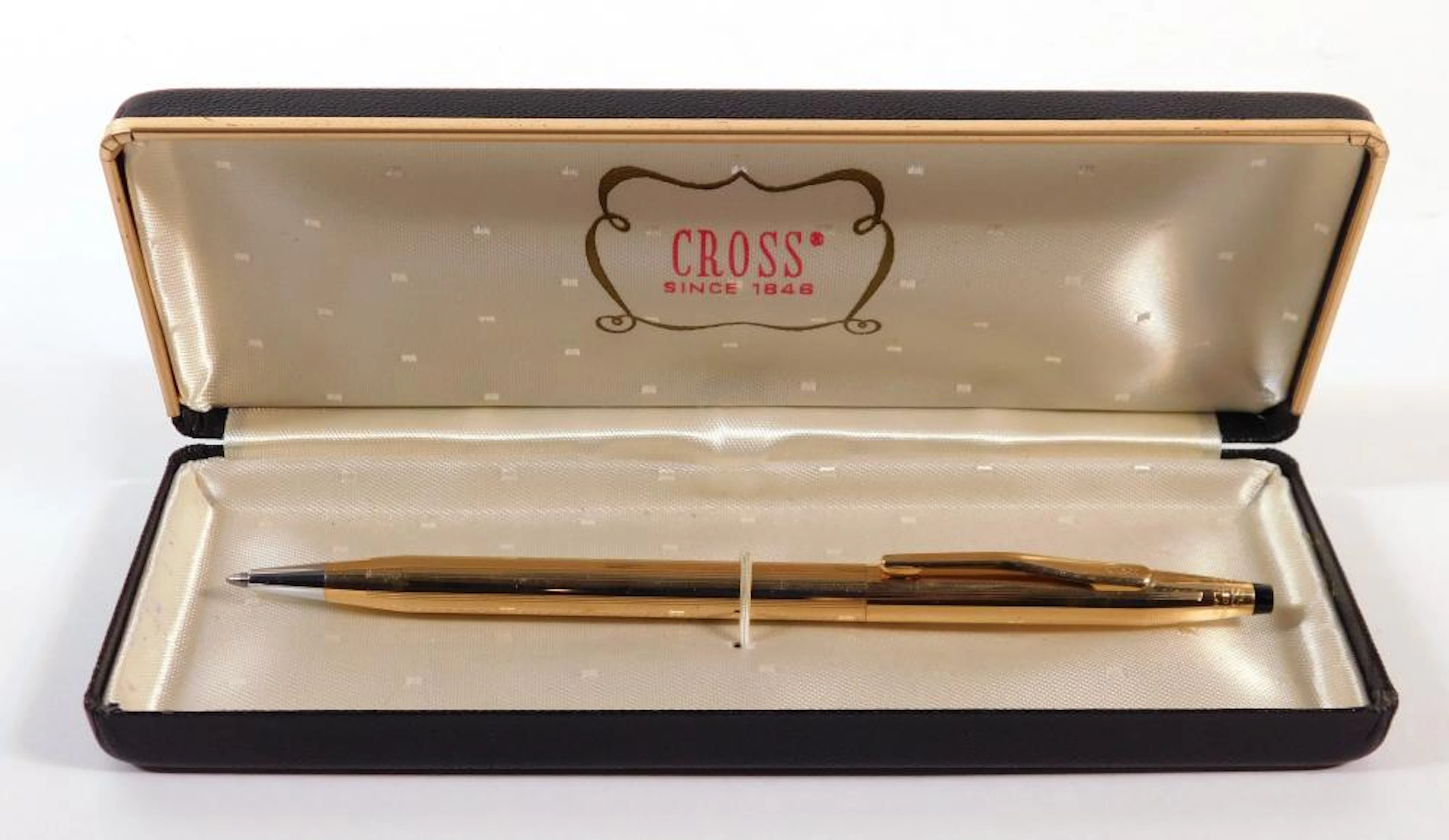CROSS. BOLÍGRAFO en oro de 14 kt En estuche original.