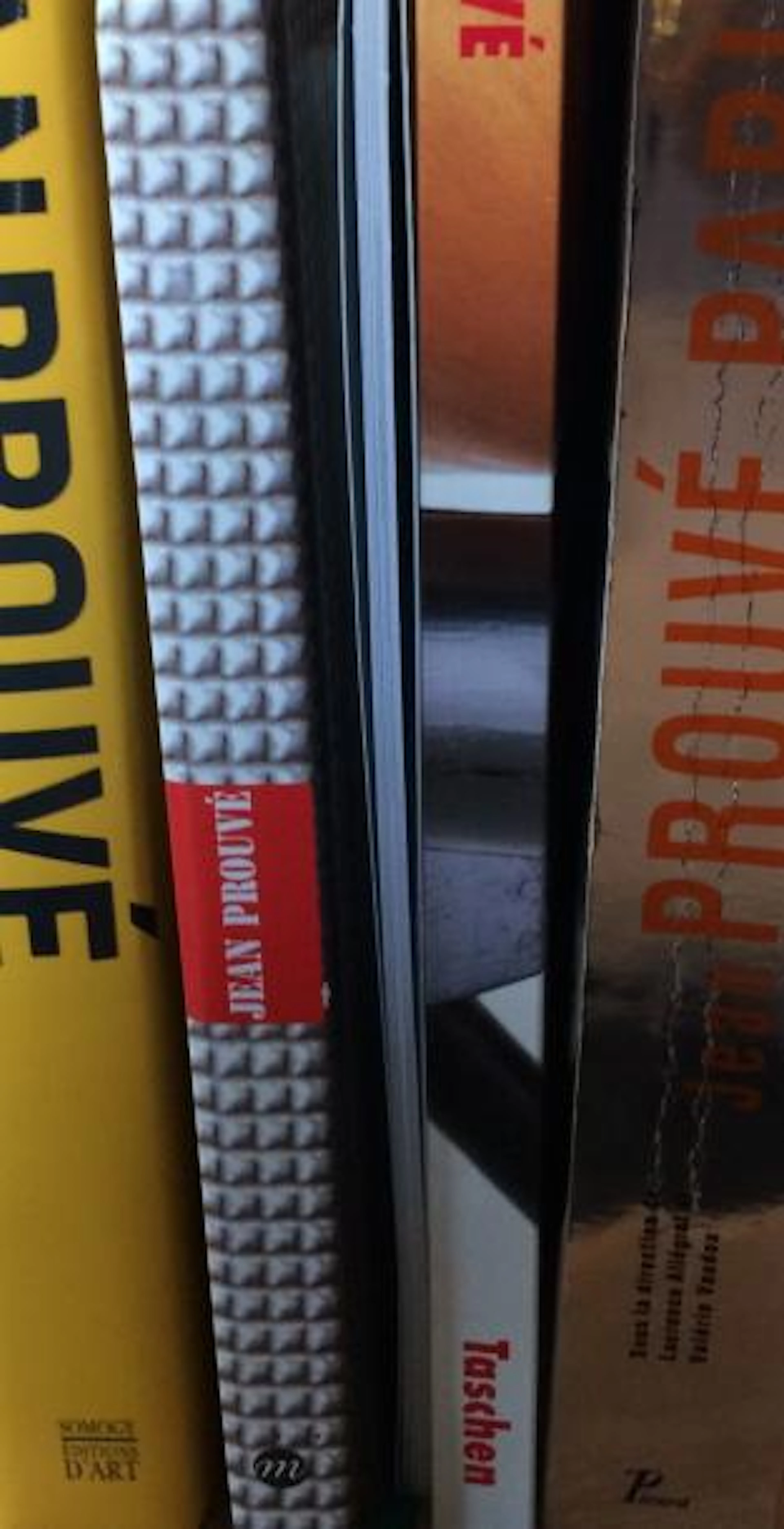Ensemble de 4 ouvrages et documentations sur Jean PROUVE: -ALLEGRET L