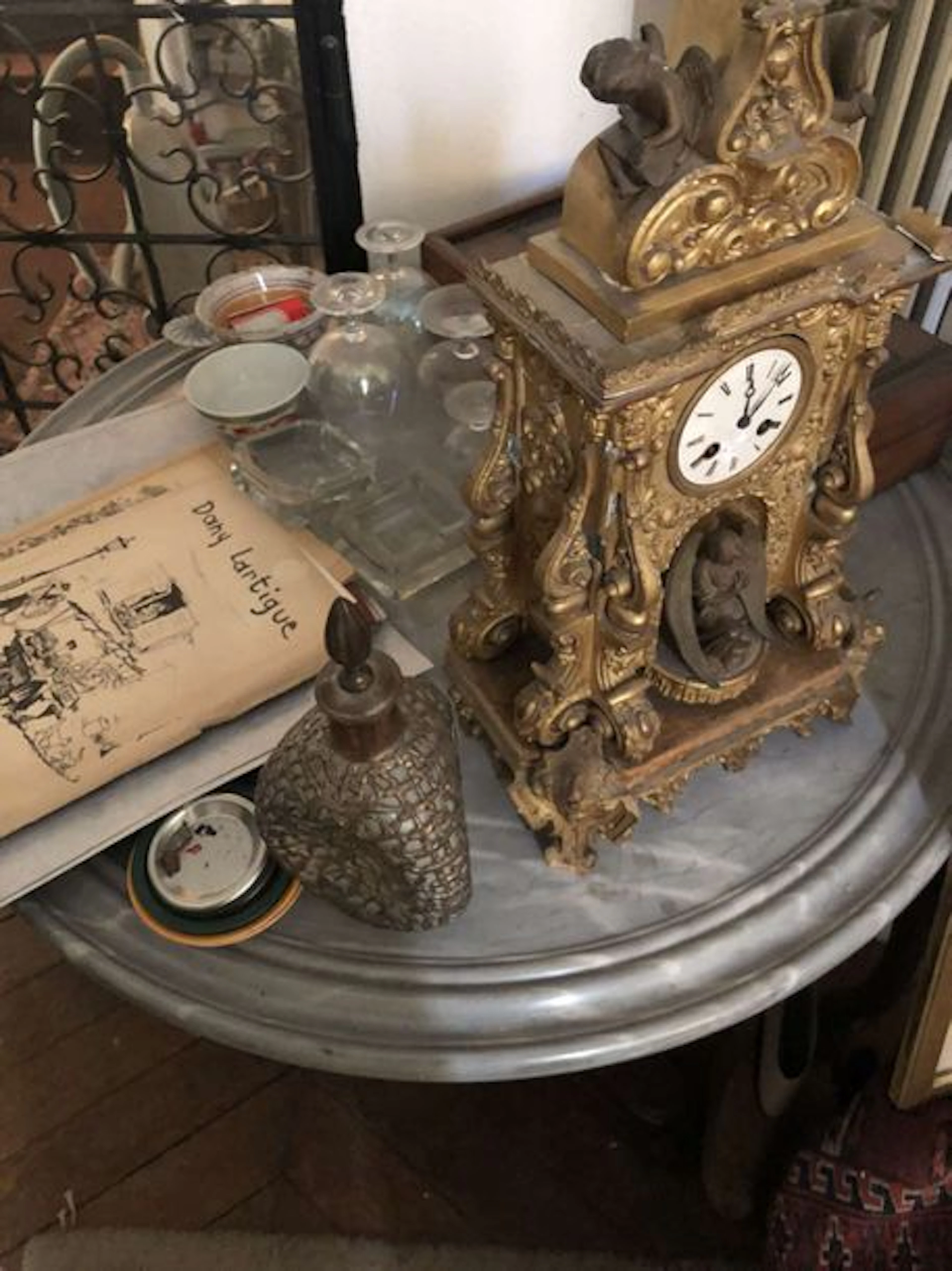 Manette dont carafe et verres anciens