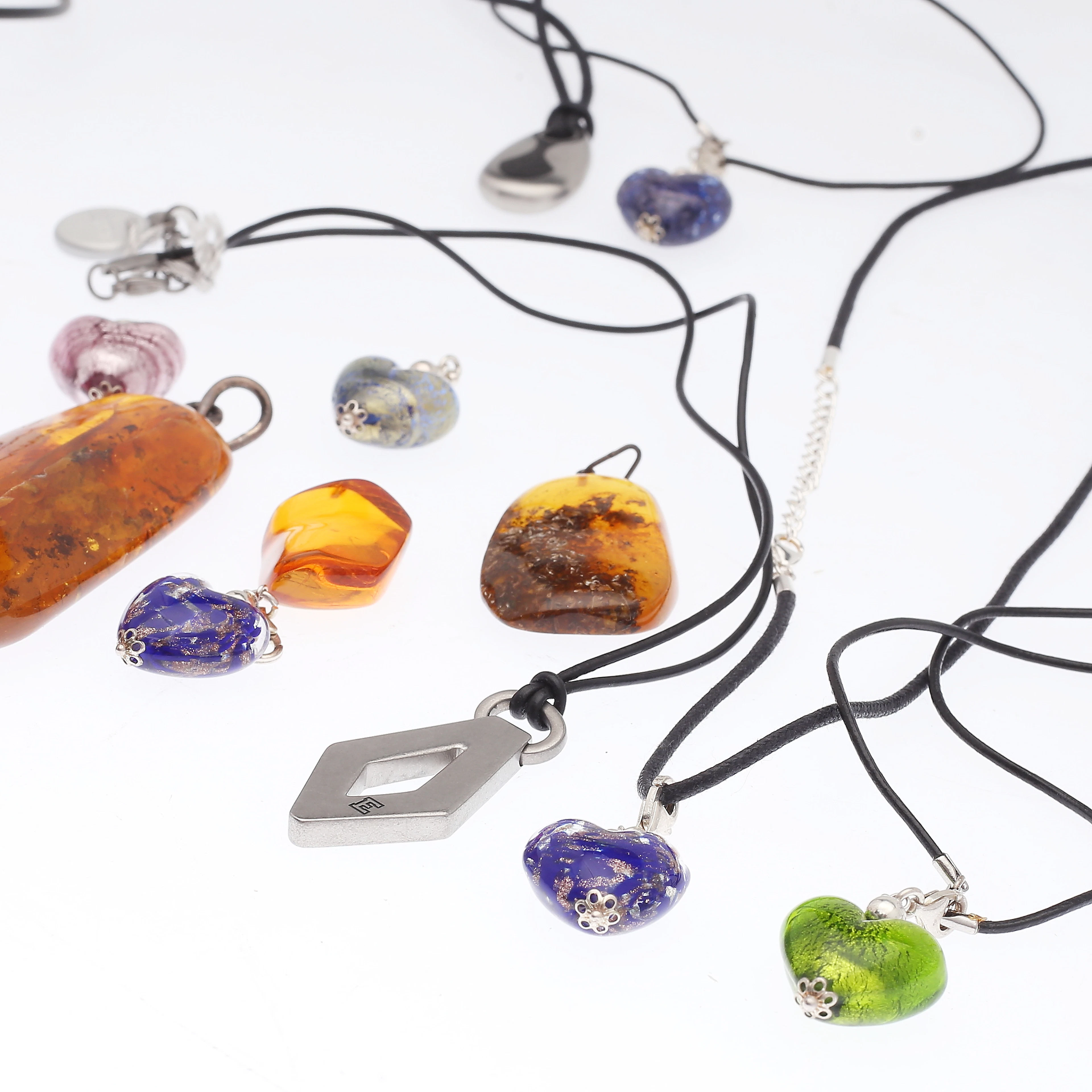 HÄNGEN, HALSBAND, 17 st, Fossil, Visetti, Esprit m m.