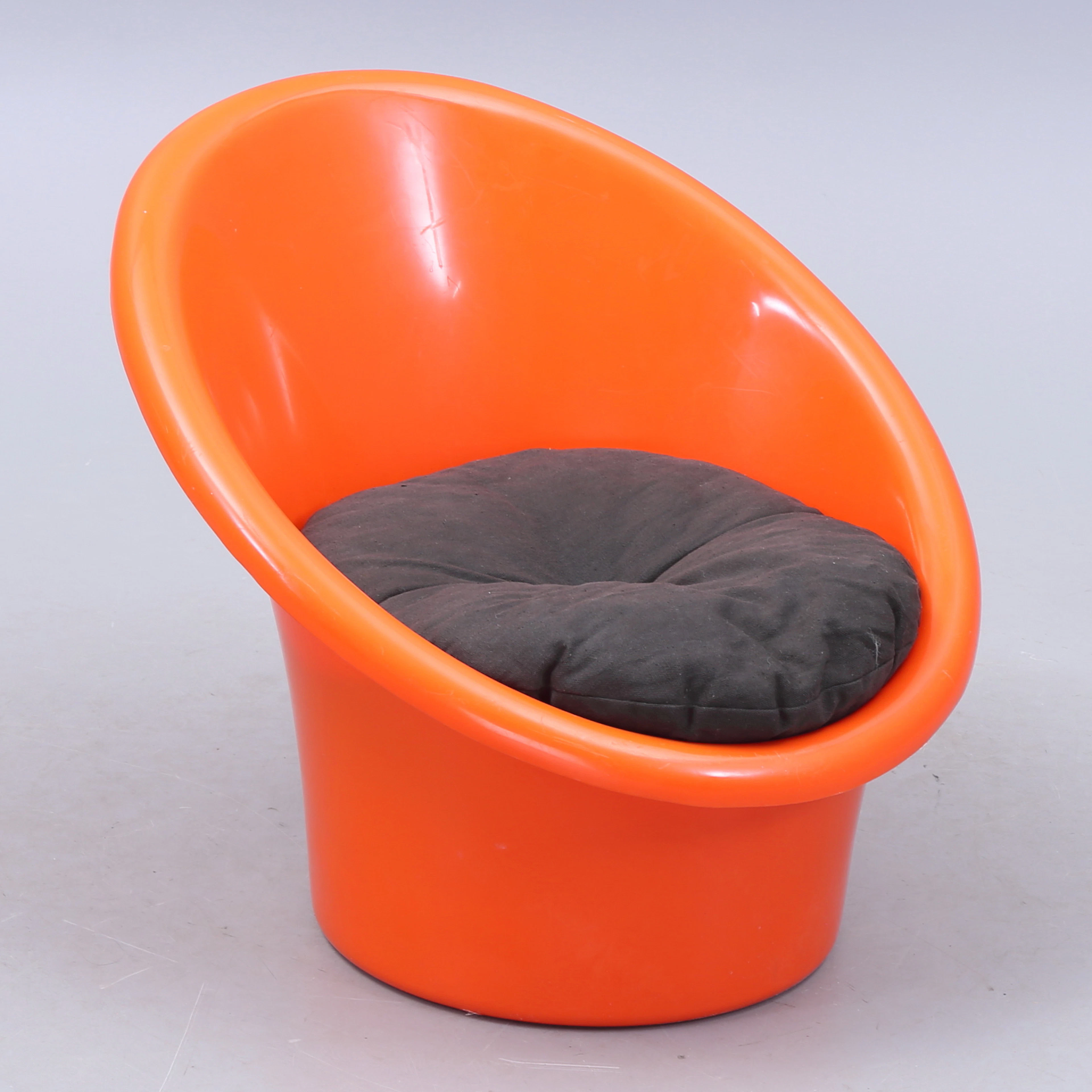 FÅTÖLJ, plast, "Skopan", Ole Gjerløv-Knudsen och Torben Lind, Danmark, formgivna för IKEA 1974.