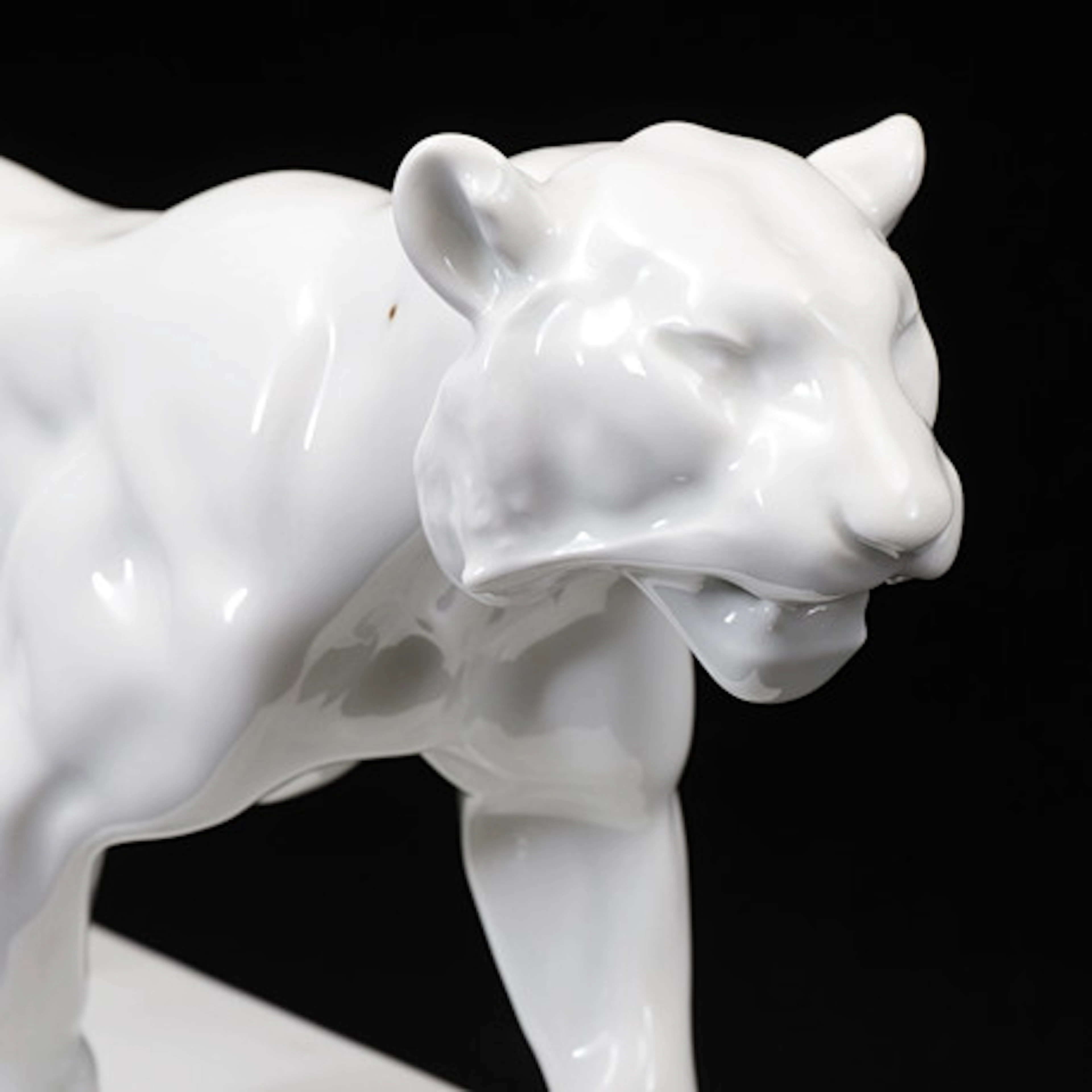 FIGURIN, tiger, porslin.
