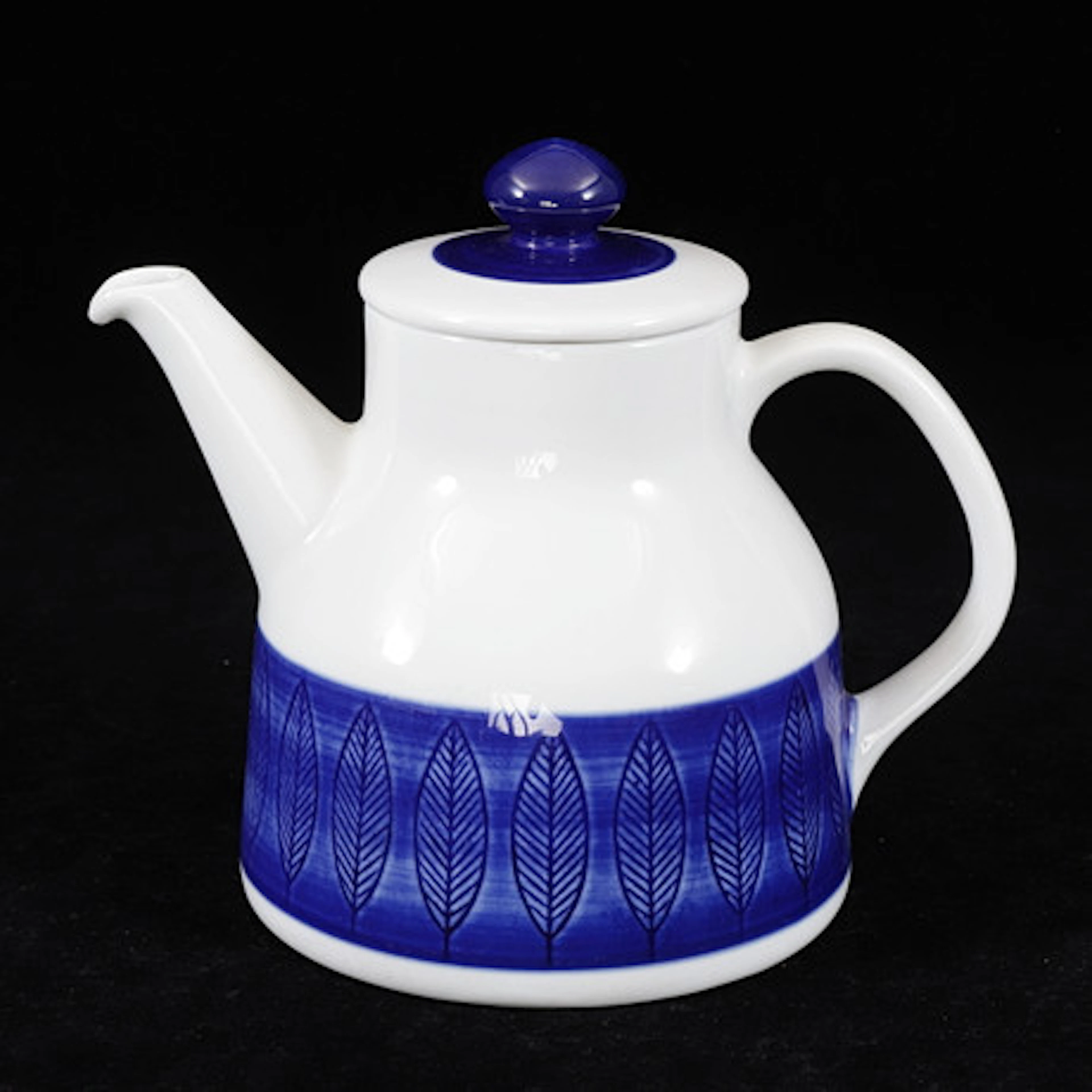 HERTA BENGTSSON. Tekanna, porslin, "Koka",…