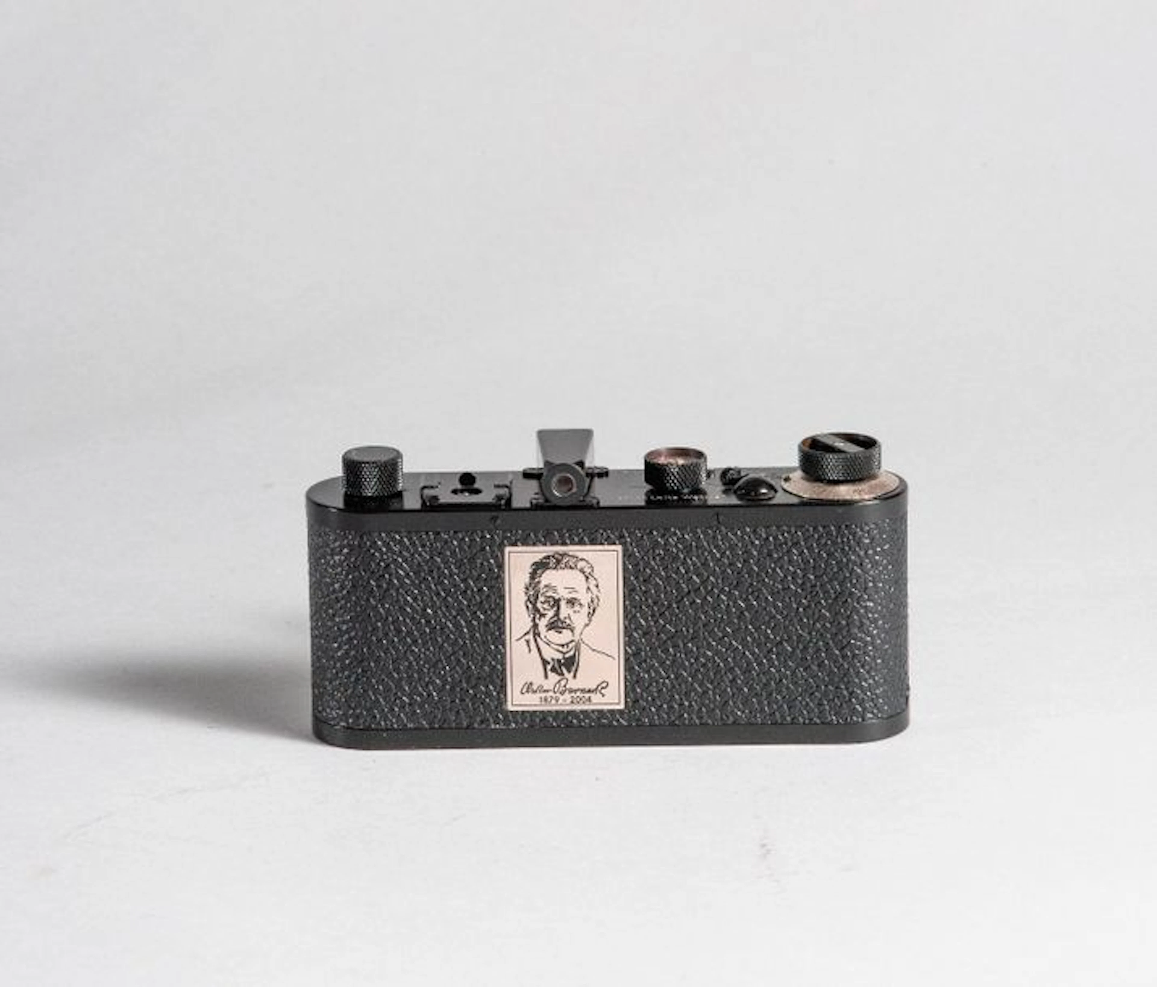 Leica "Oscar Barnack Edition" 1879-2004.N°…