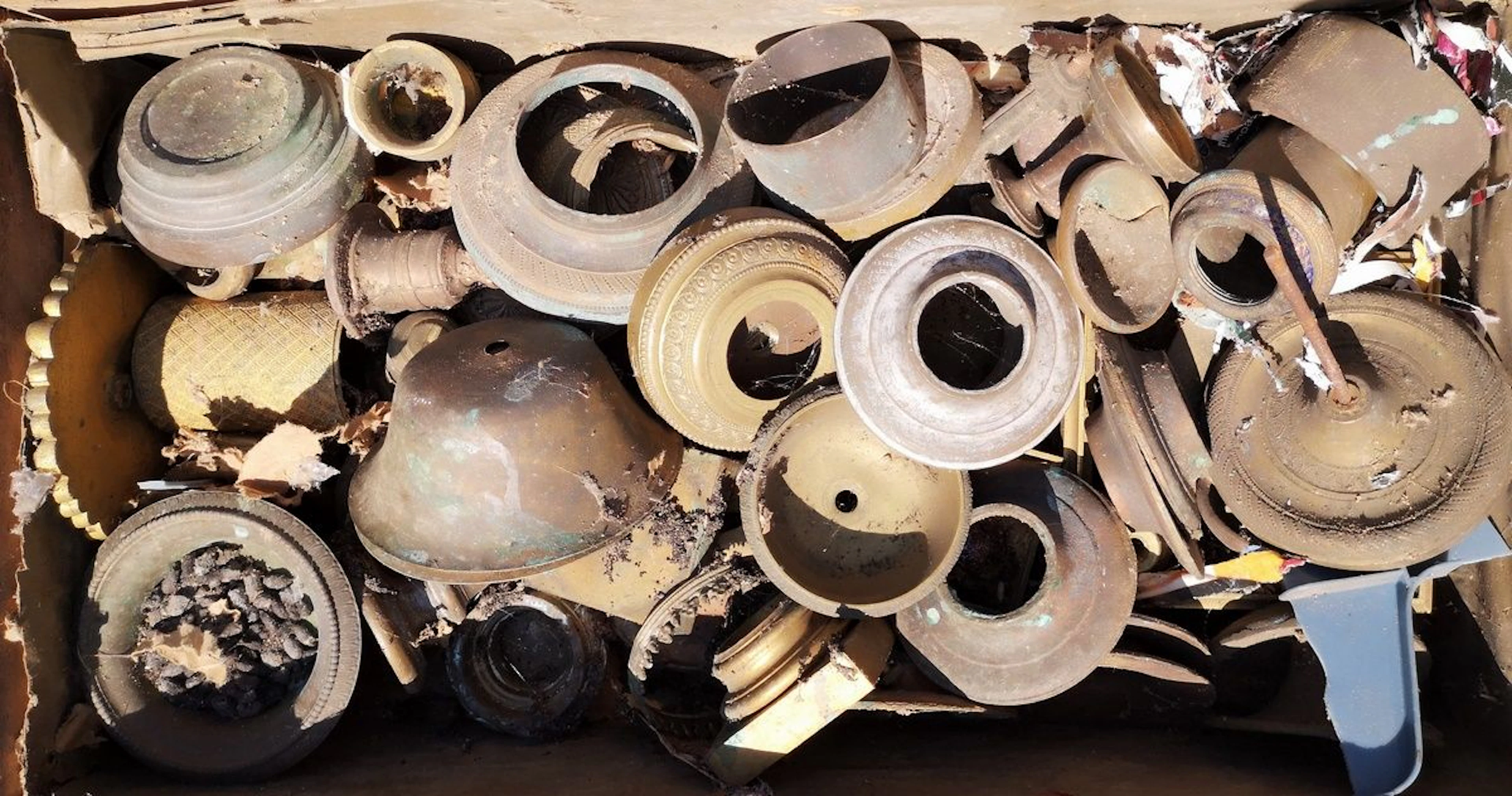 Manette : bronzes d'ornement