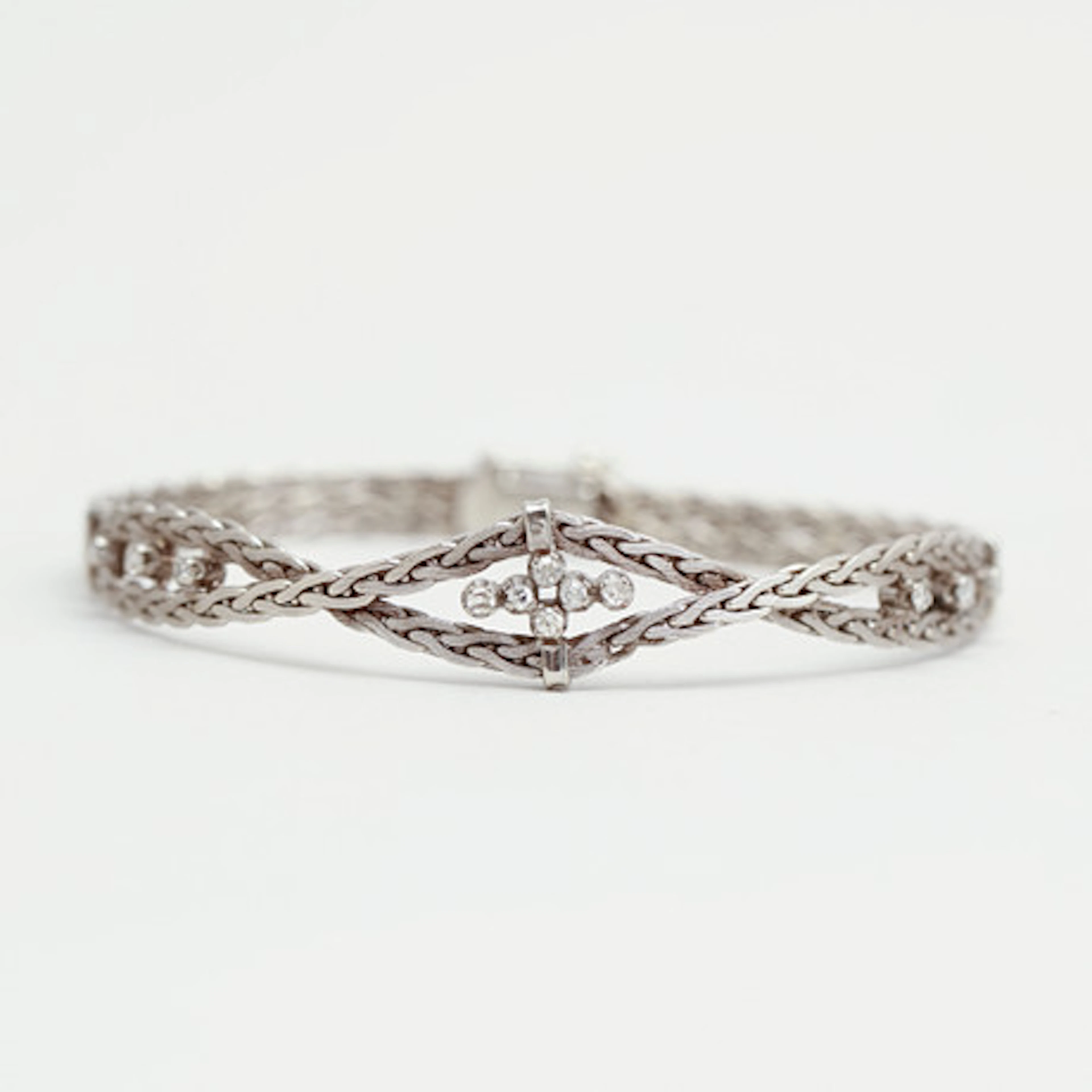 ARMBAND, 18k vitguld och diamanter, vikt 1…