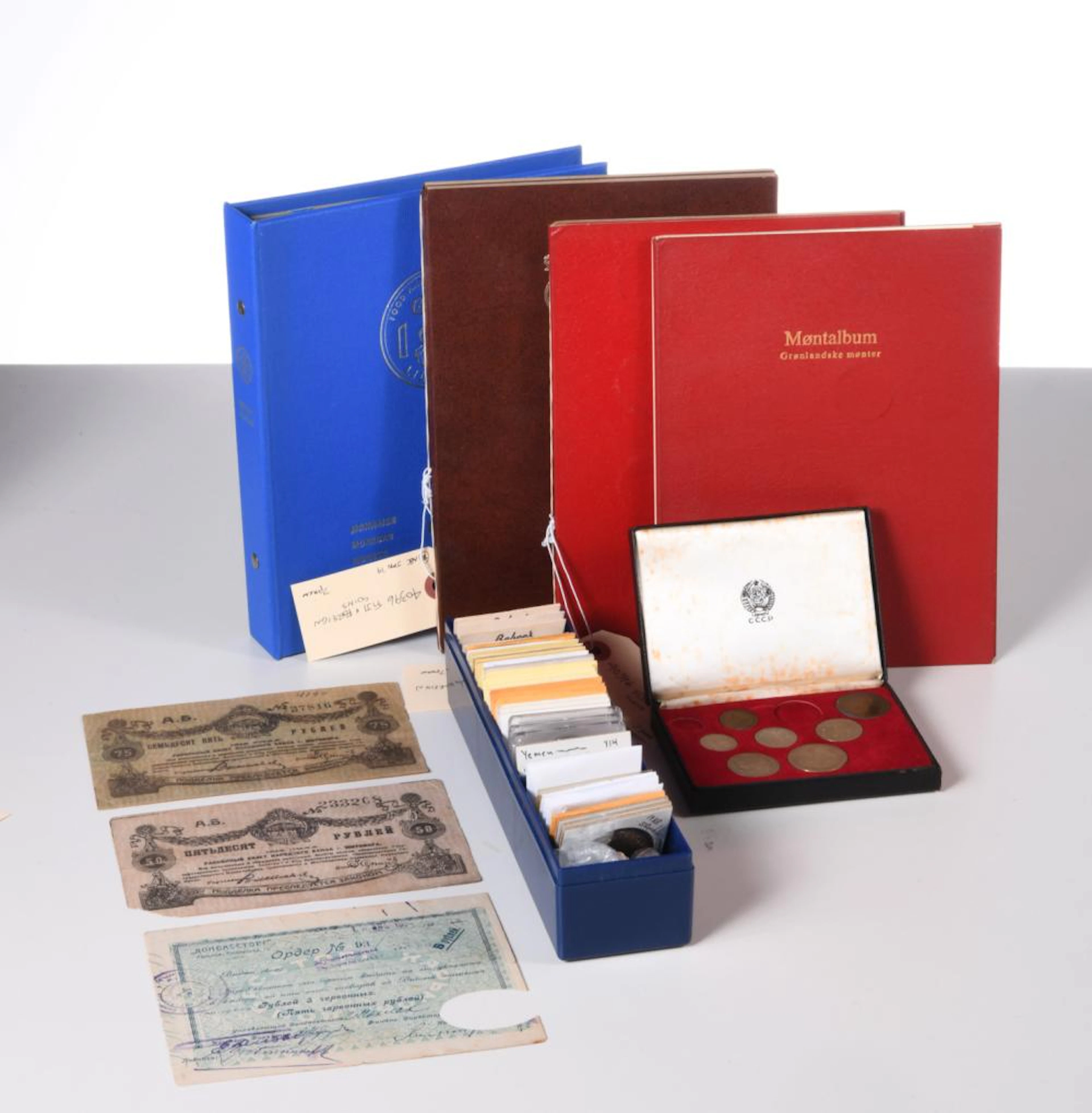 Collection Fiji & world coins & albums