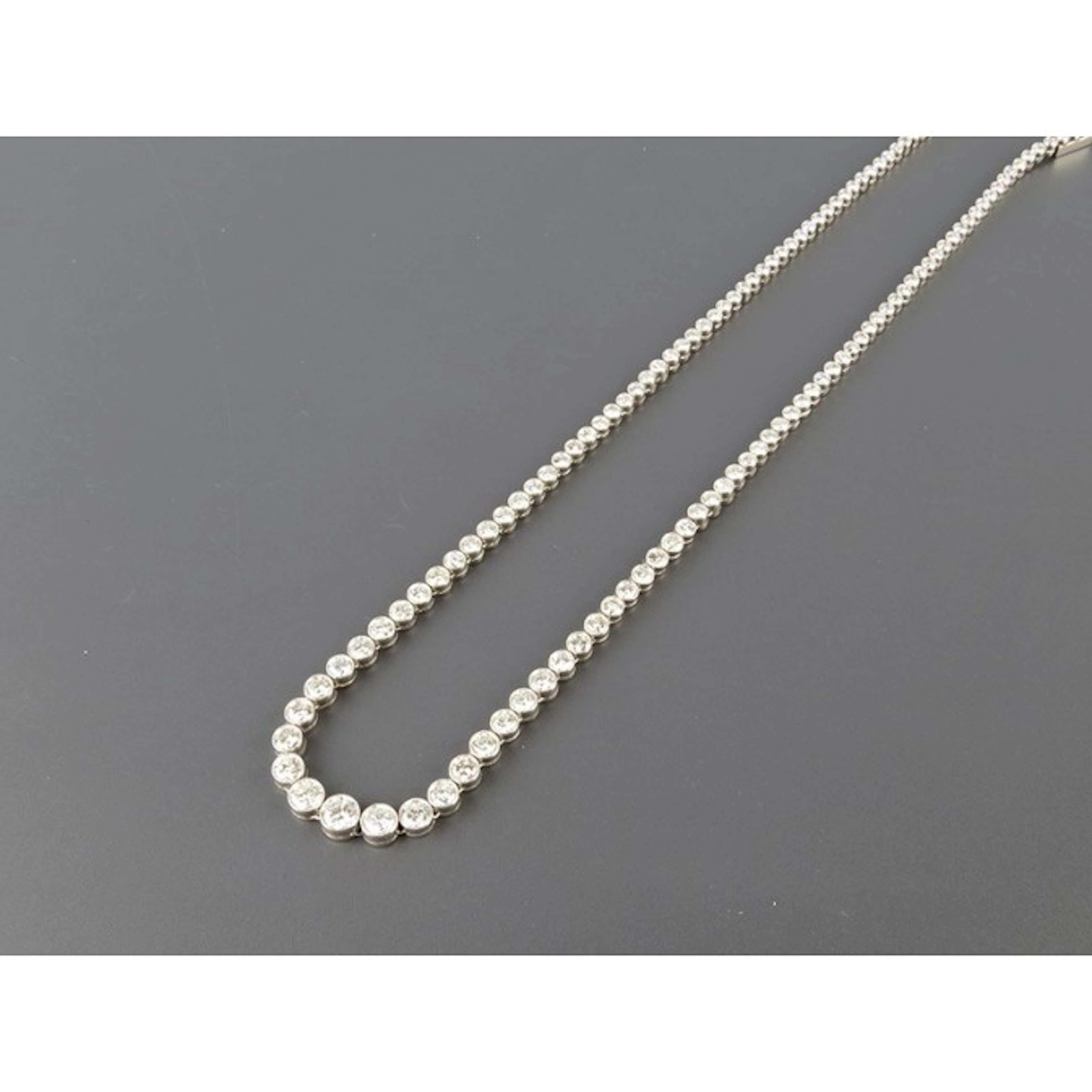 COLLAR RIVIERE