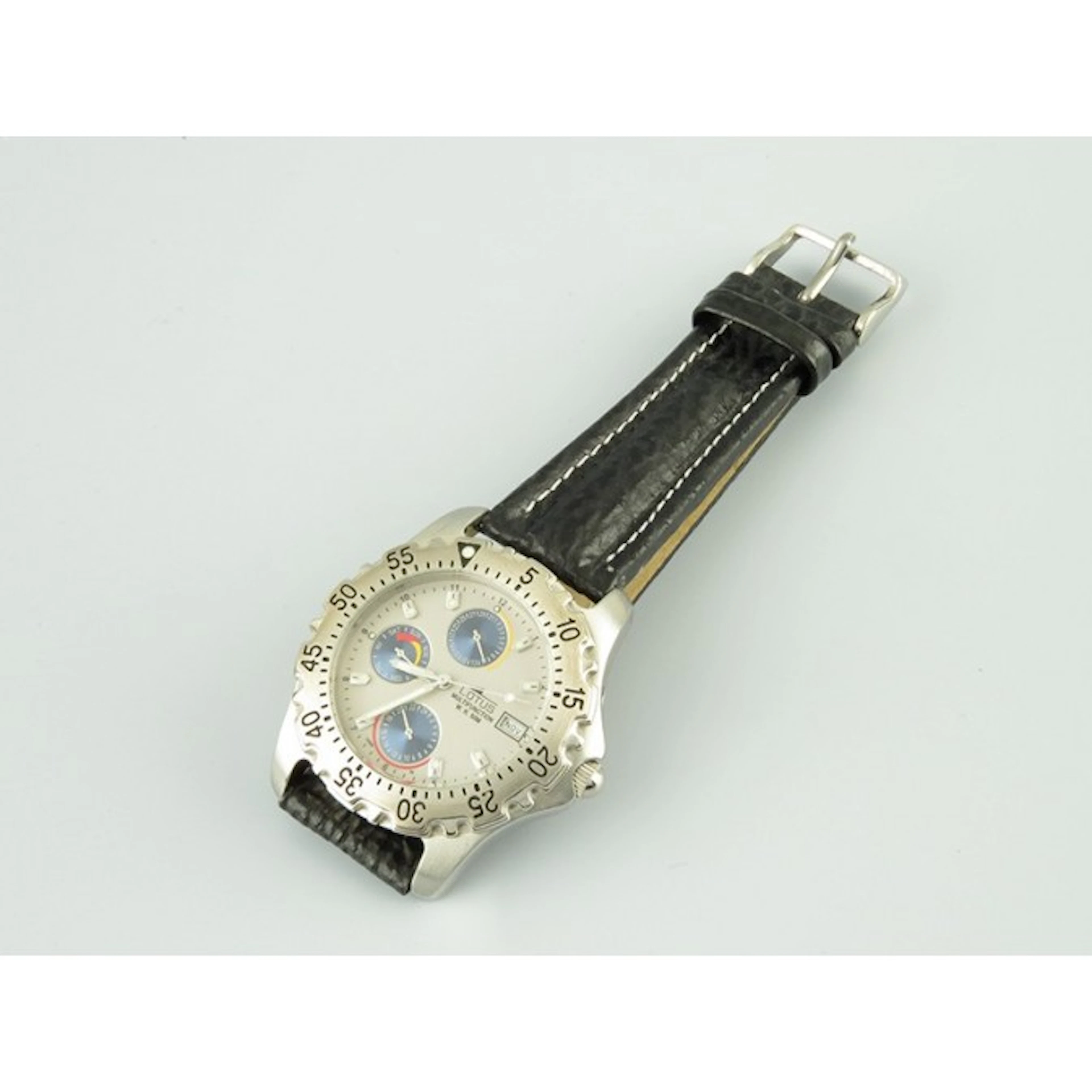 RELOJ LOTUS