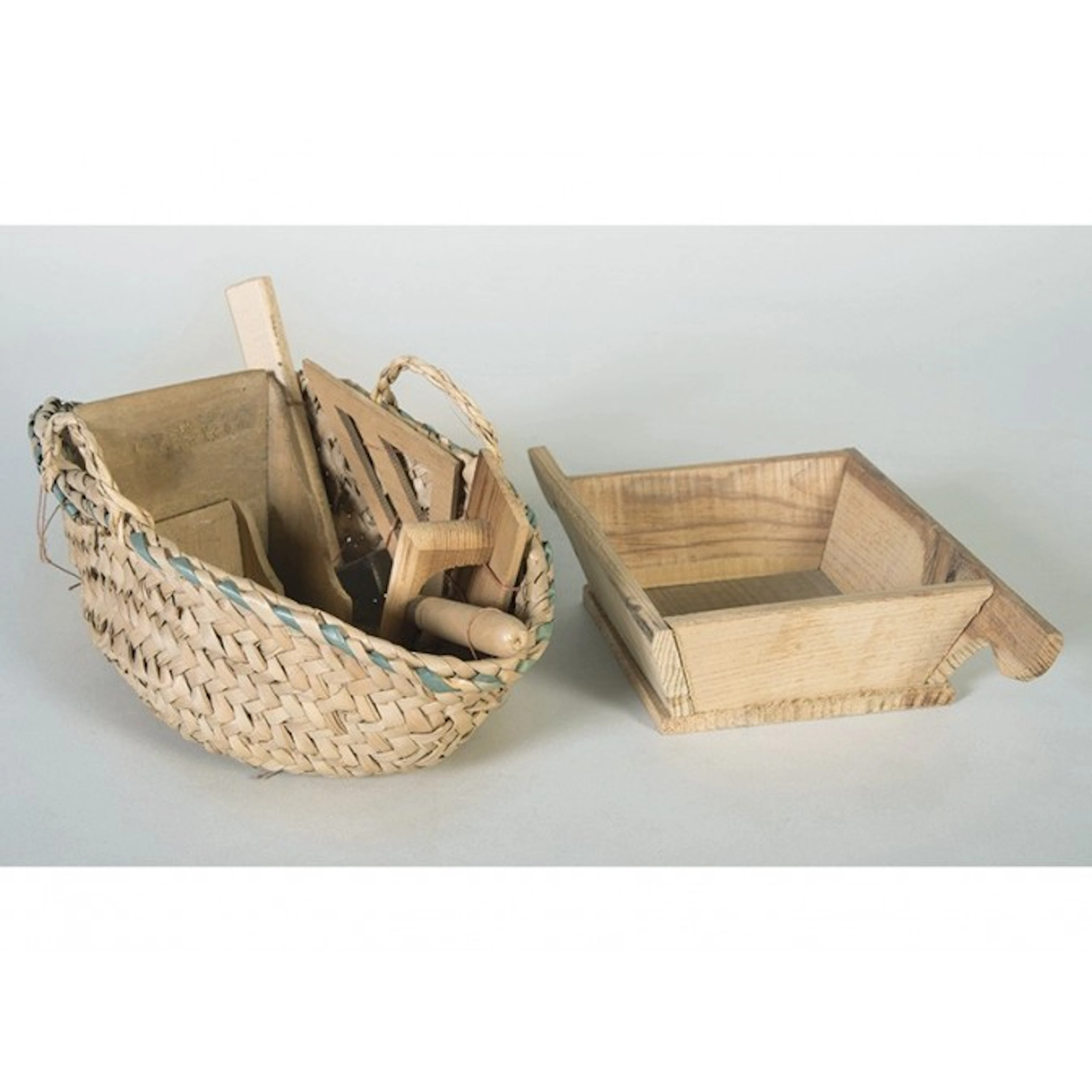 JUGUETE DE CESTA DE ALBAÑIL