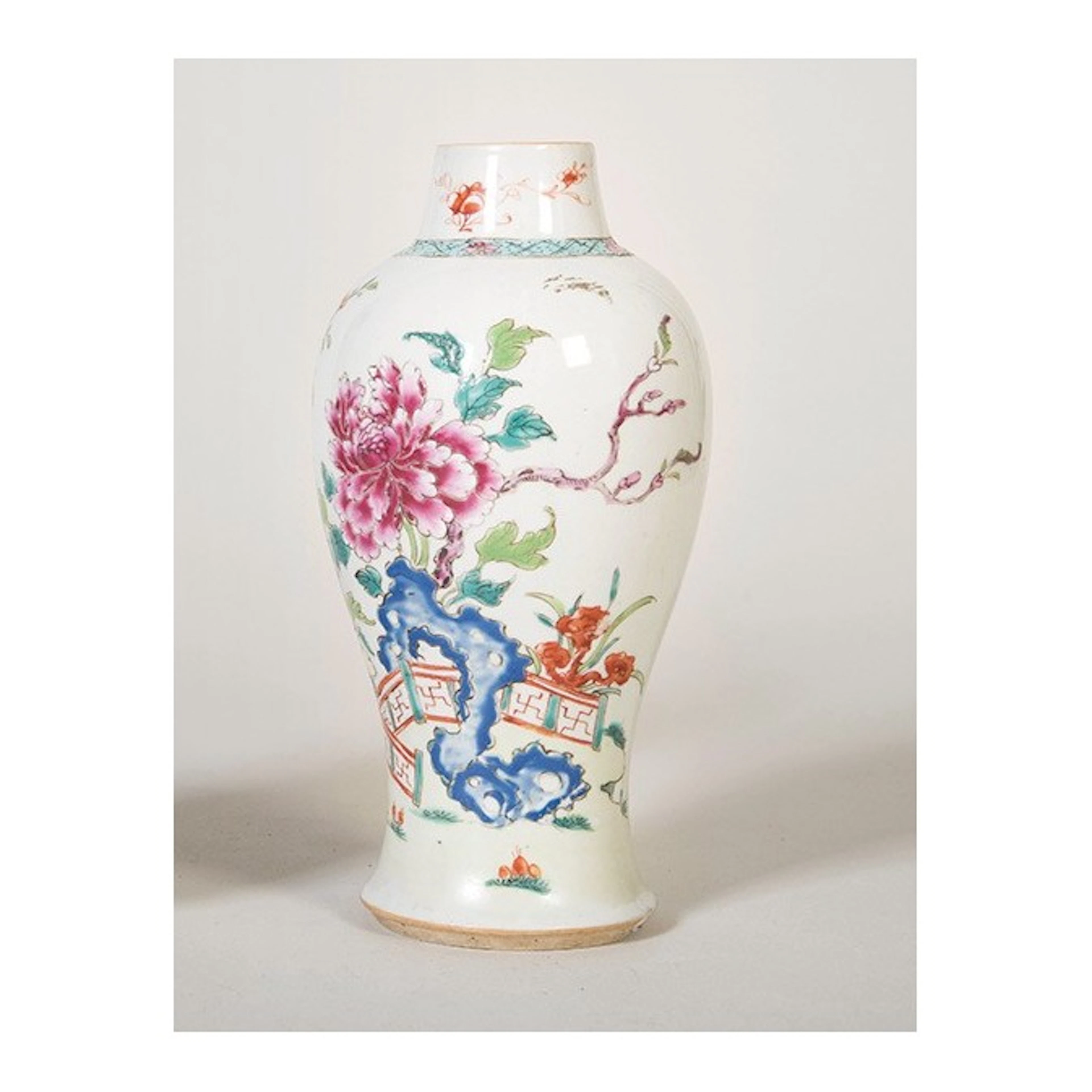 JARRON EN PORCELANA CHINA SIGLO XIX