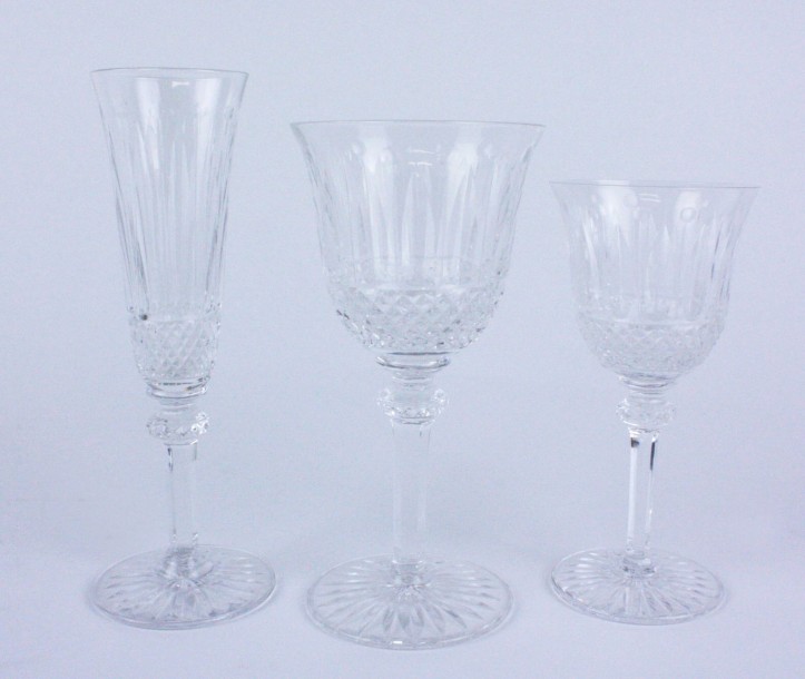 SAINT LOUIS Partie de service de verres en cristal modèle Tommy...