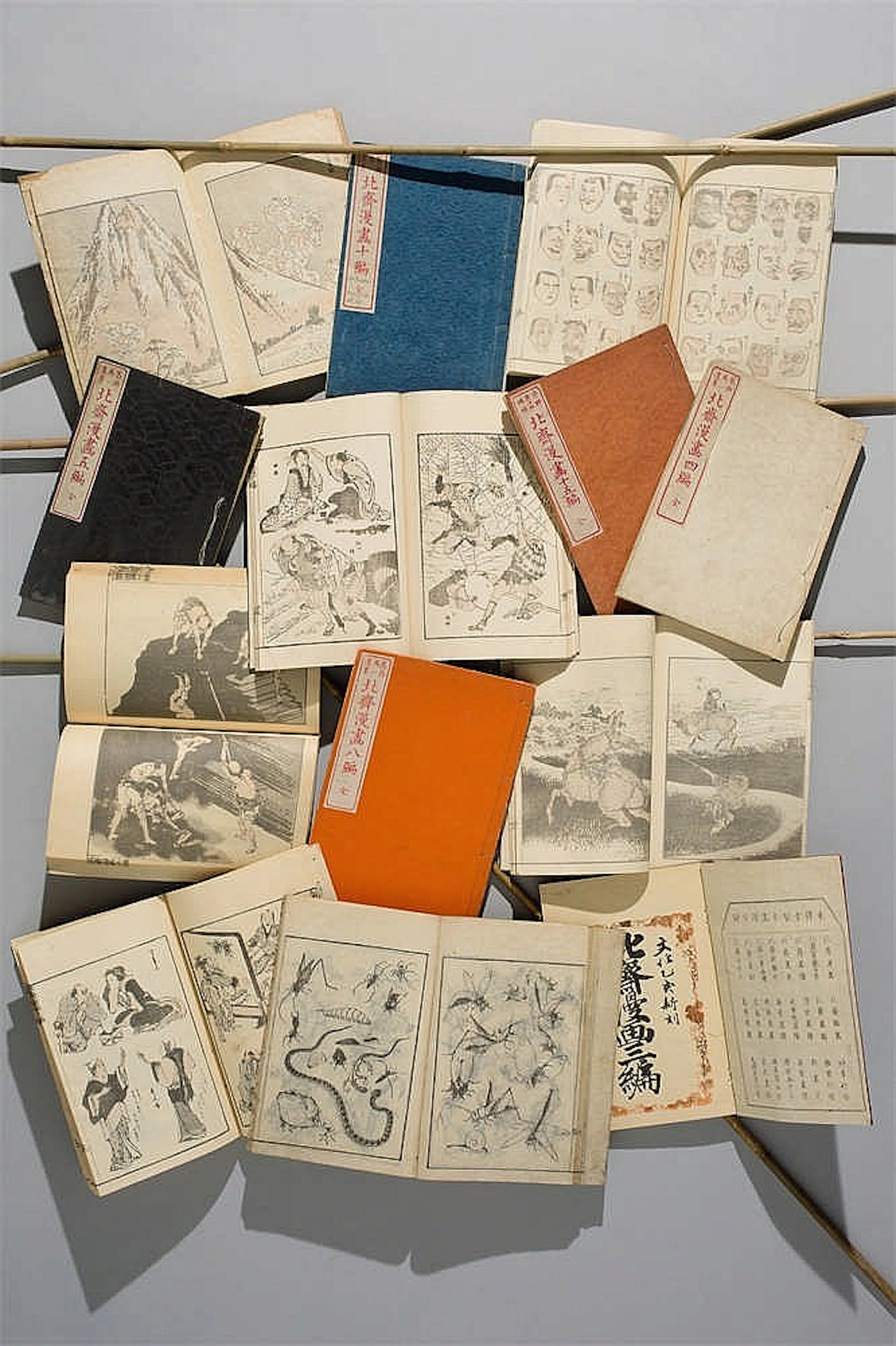 Katsushika Hokusai - Thirteen volumes of the "Denshin kaishu Hokusai manga?