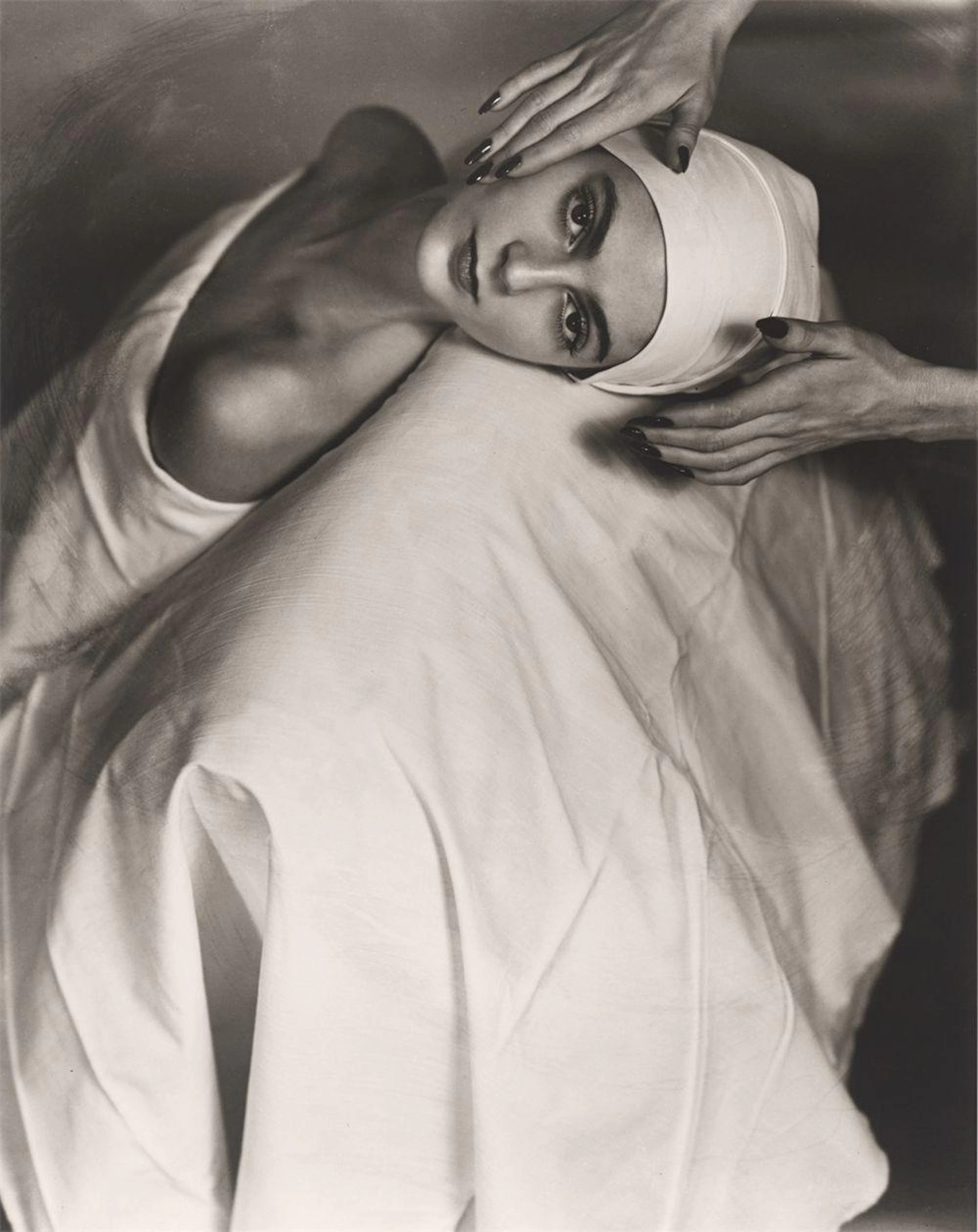 Horst P. Horst (i.e. Horst Paul Albert Bohrmann) - Carmen 'Face Massage'