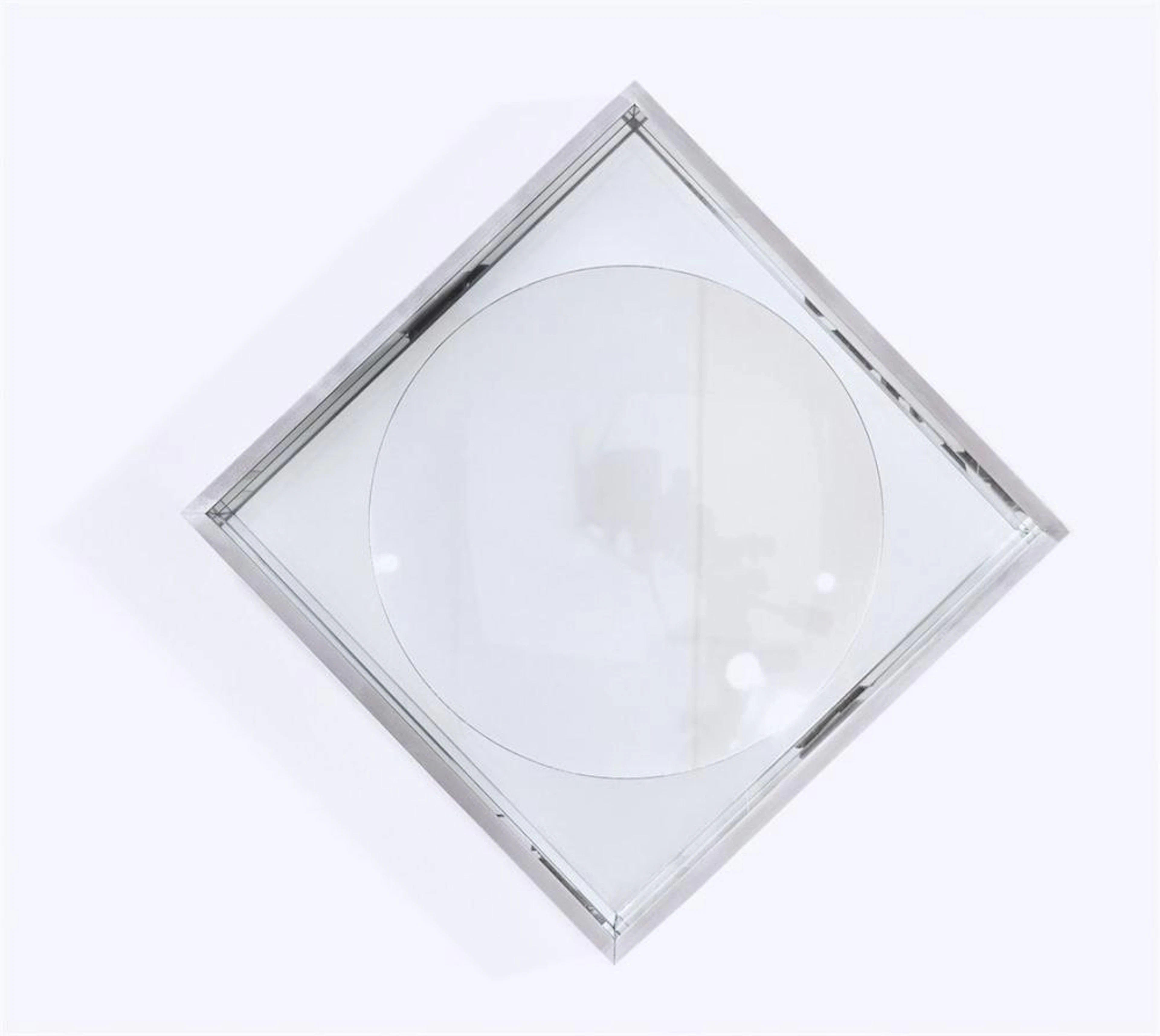 O.T. (Concave mirror object)