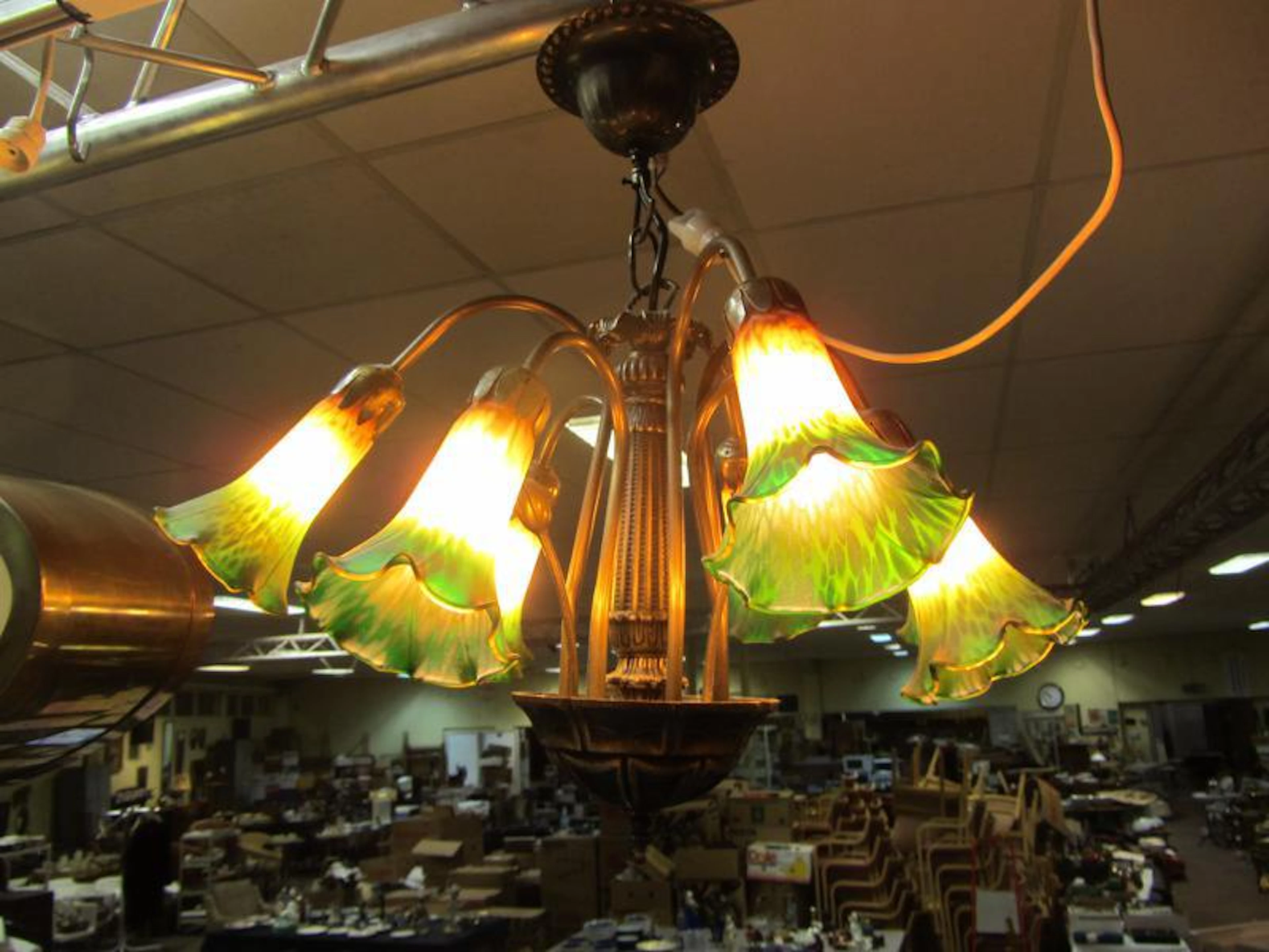 7-armad Tiffanylampa h-52 cm