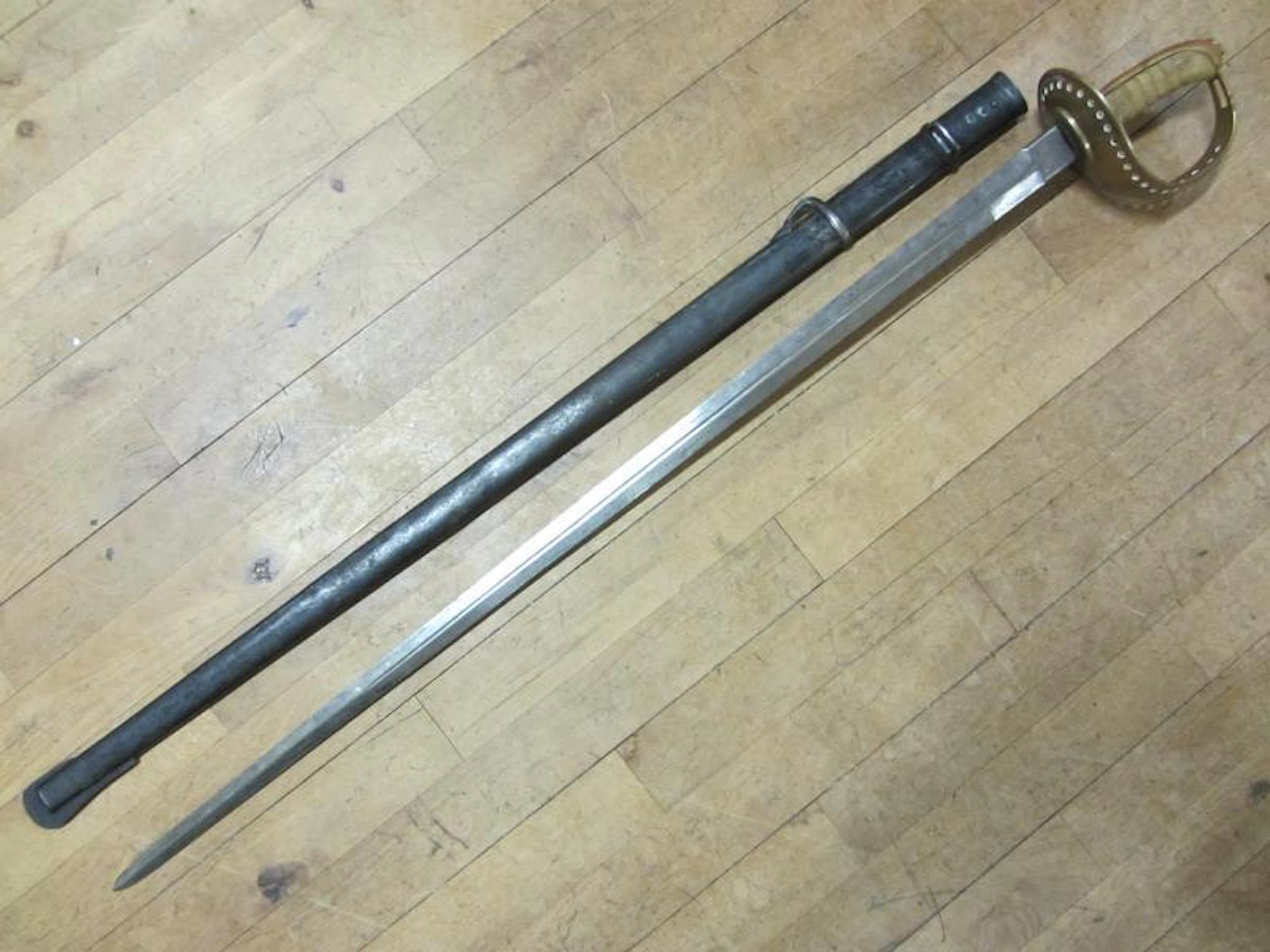 Antik Pallasch modell 1893 kavalleriet..