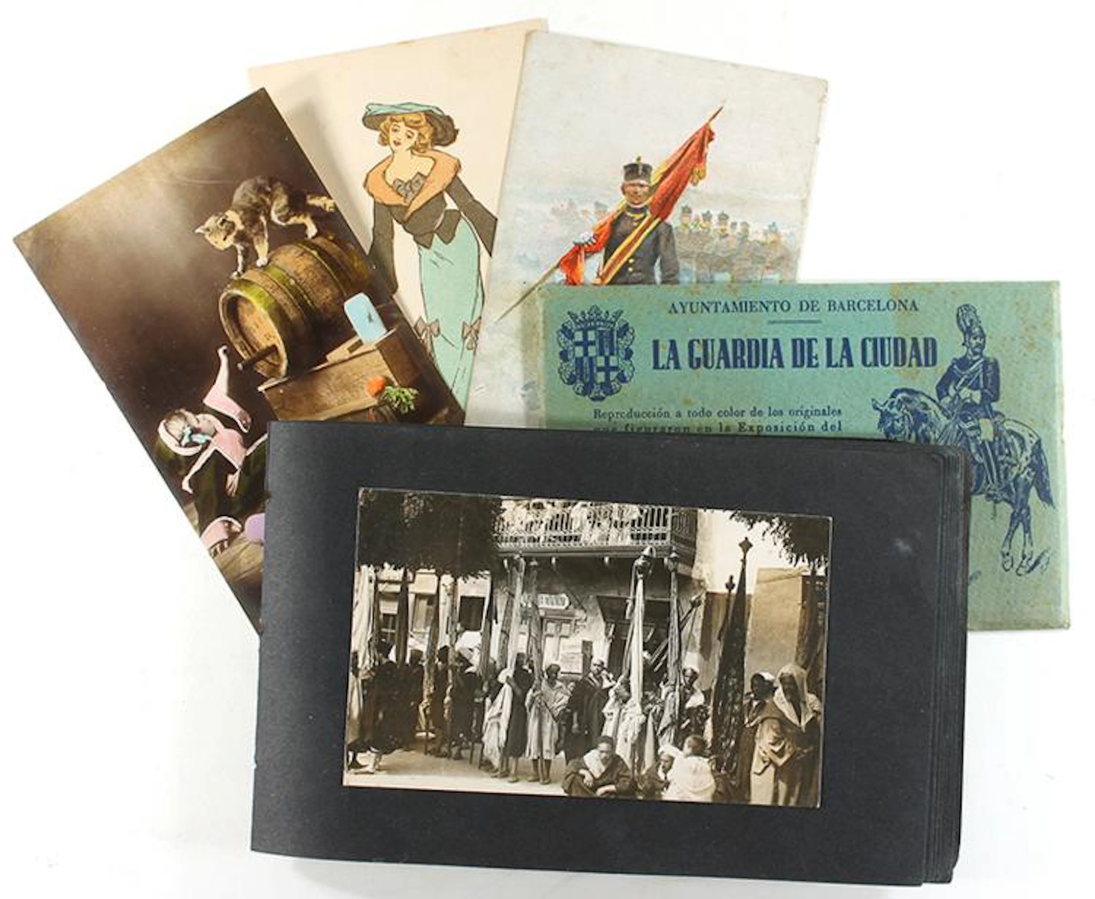 1900-1970 ca. POSTALES: 2 ARCHIVADORES DE CARTONÉ CON CENTEN