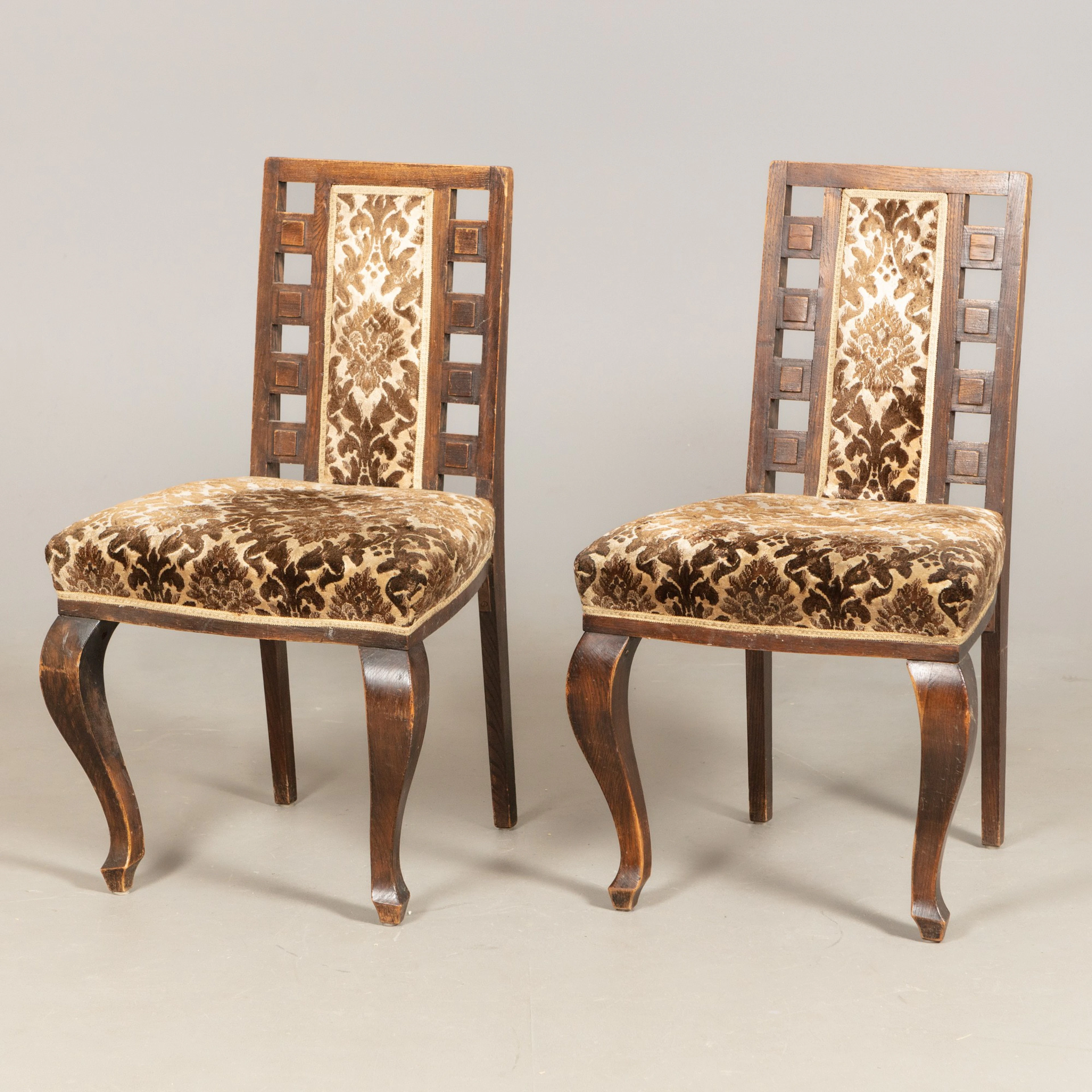 A pair of chairs, attributed to Eliel Saarinen