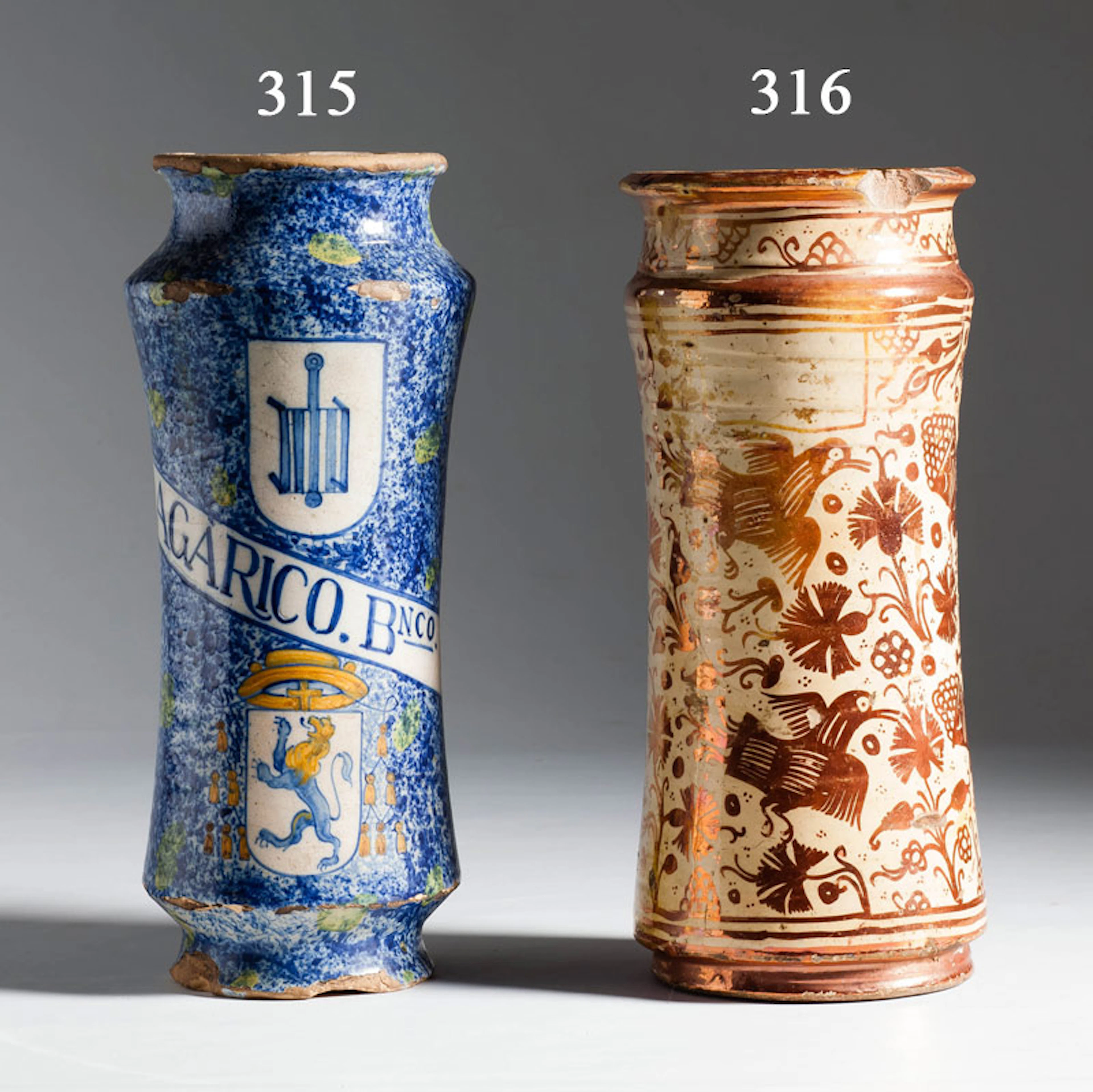 Talavera, h. 1570-1590. Bote de farmacia Escuarilense de cermica de