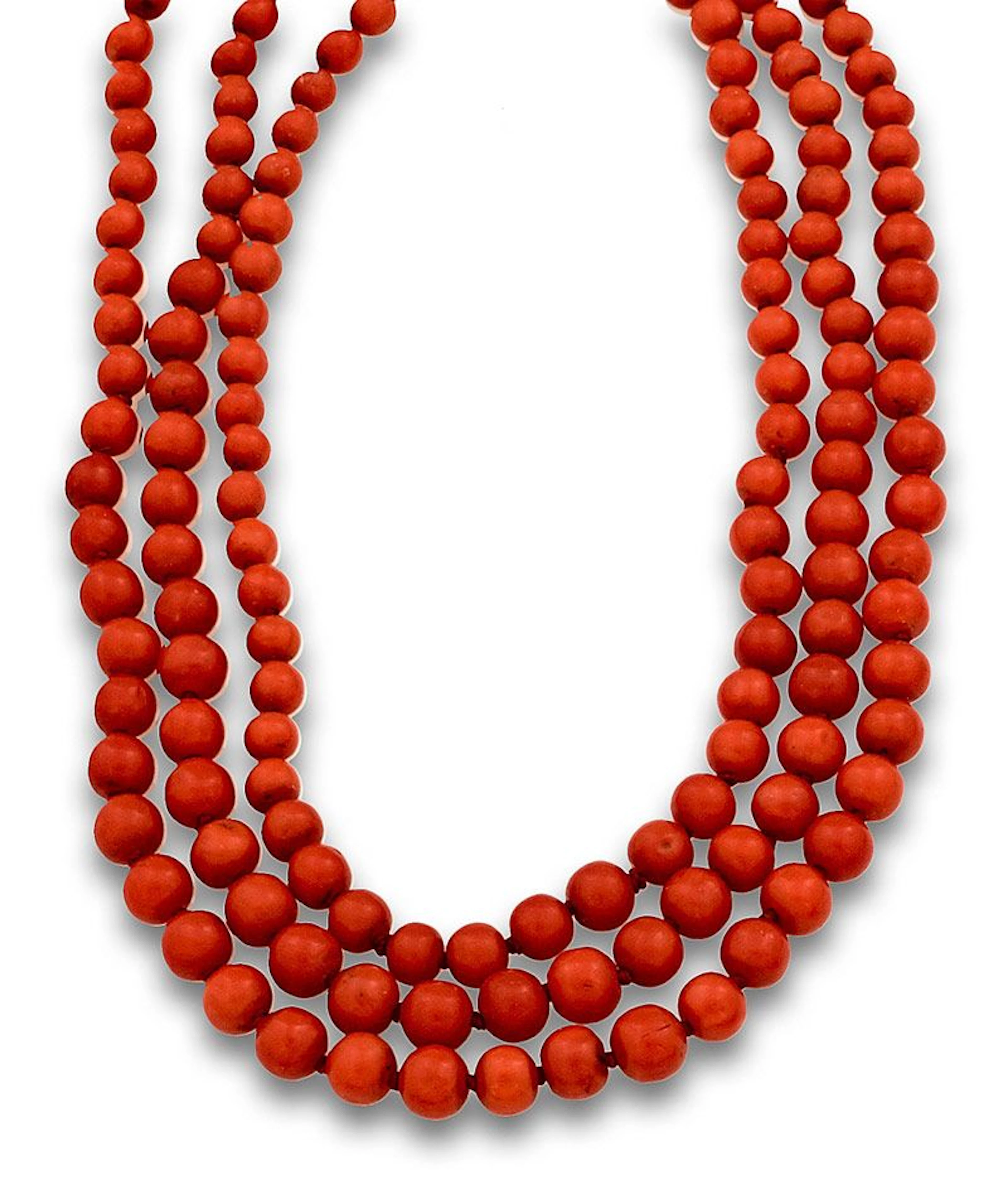 Collar largo de tres hilos de cuentas de coral mediterrneo con tamao