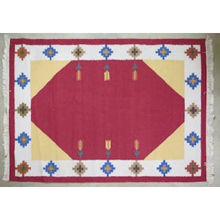Okänd designer, matta, rölakan, dekor i rött, 225 x 165 cm