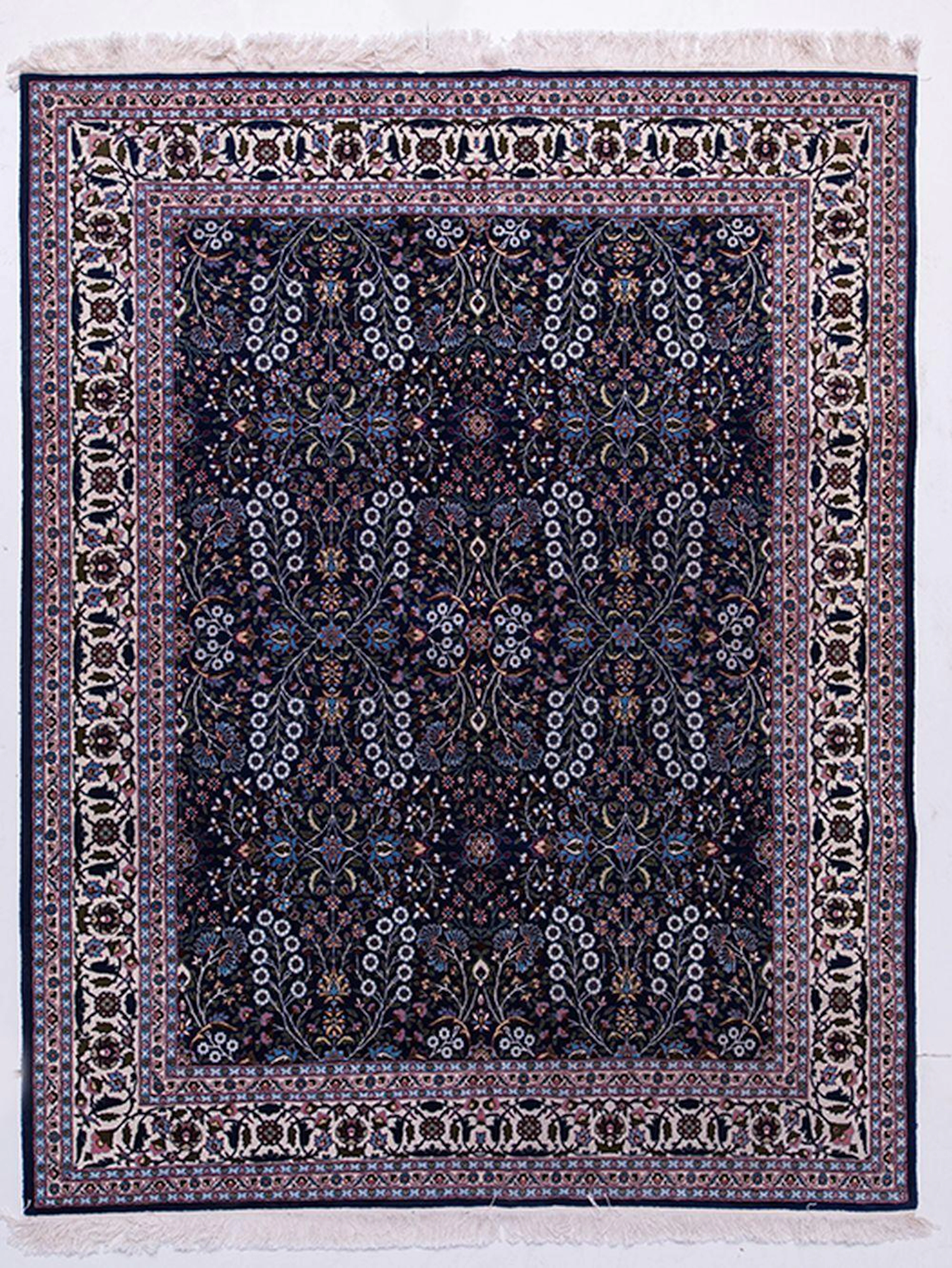 AN HEREKE WOOL CARPET, Alfombra Hereke 257 x 190 cm.