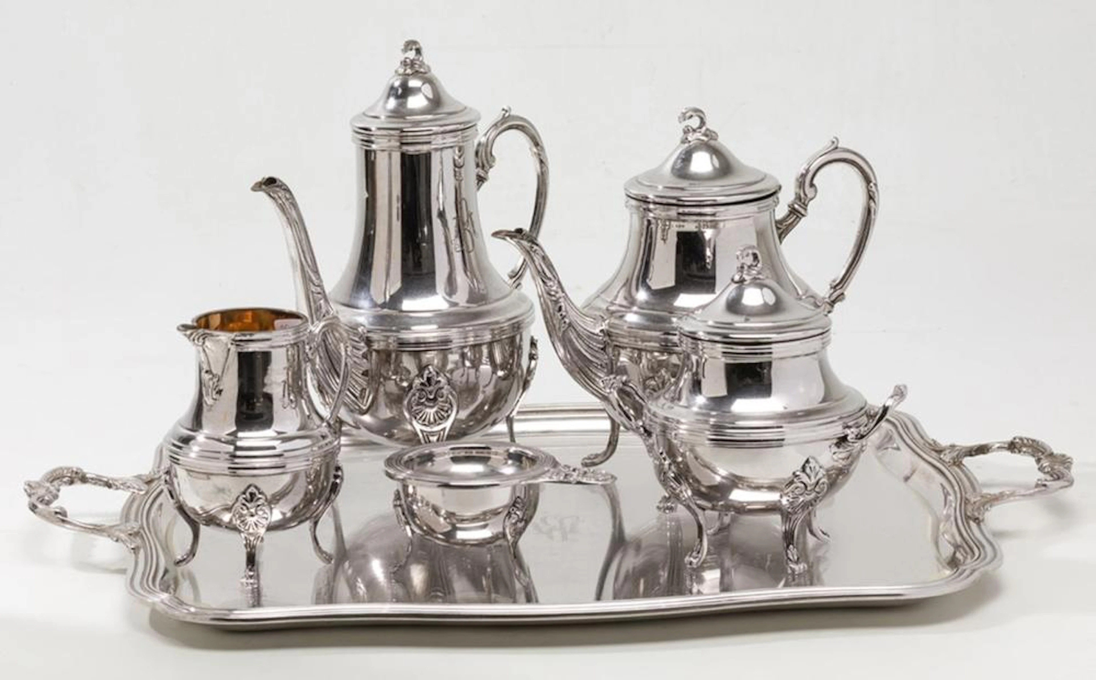 A SPANISH SILVER FLATWARE SET