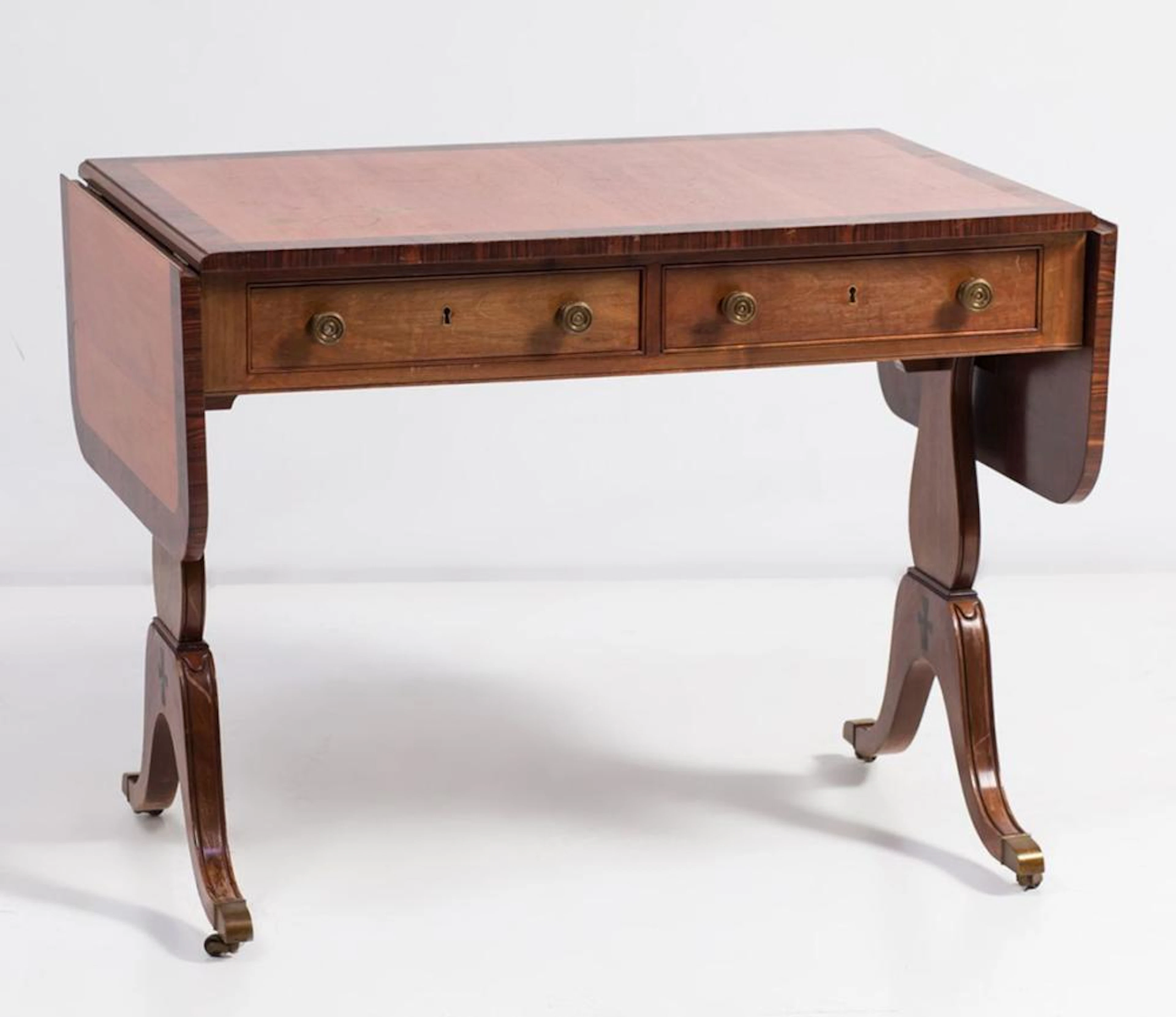 Sofá table de estilo en madera barnizada