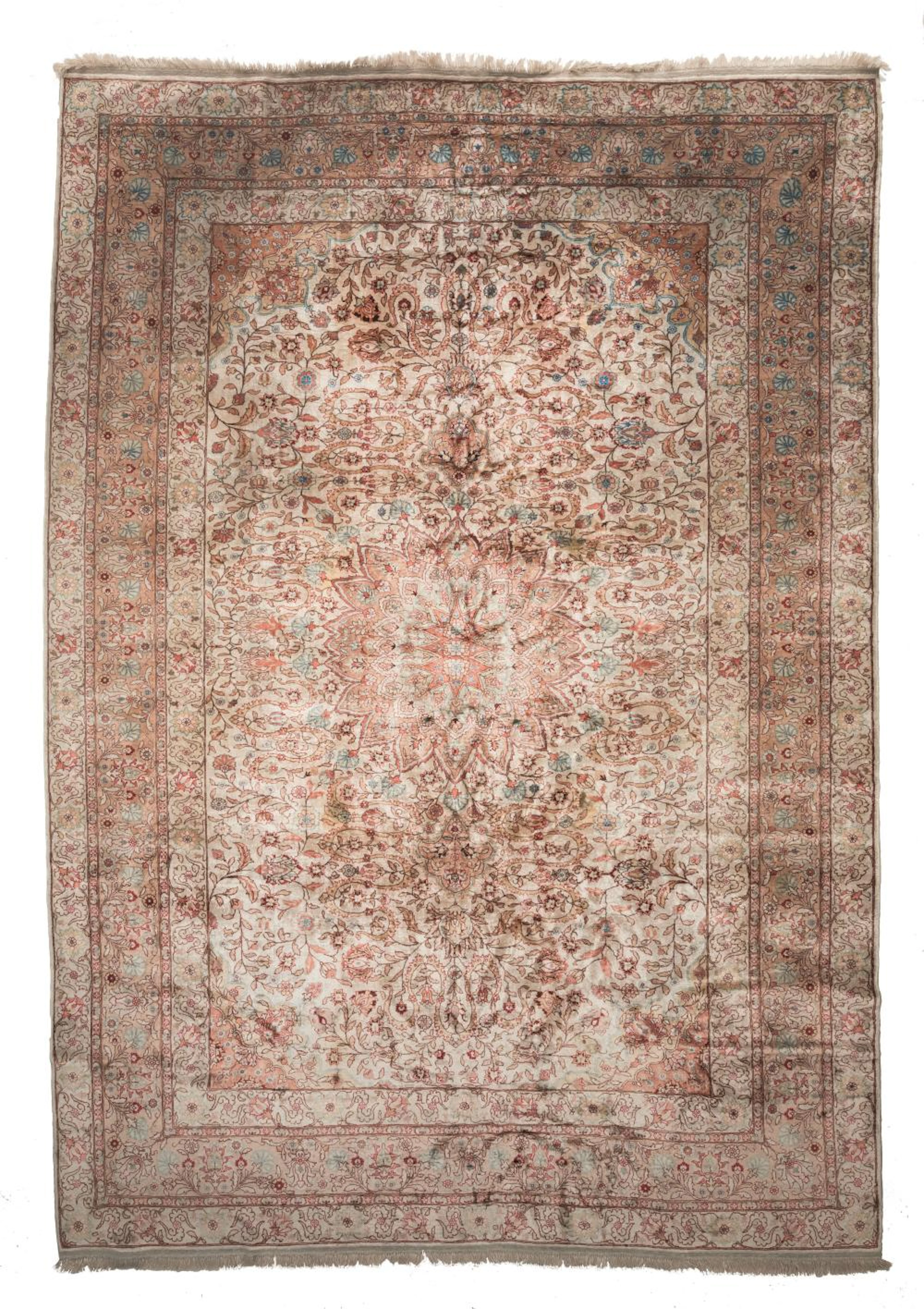 Alfombra oriental en seda