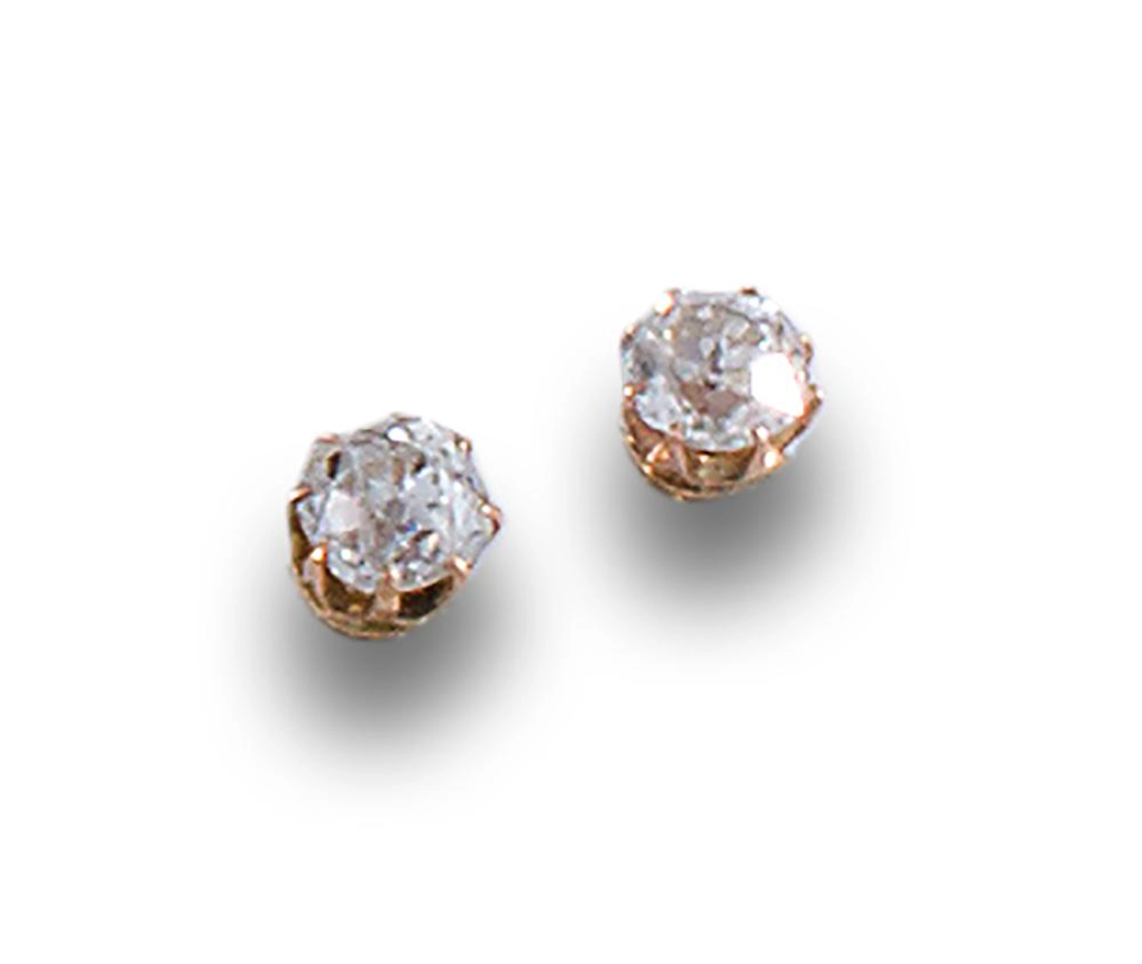 Yellow gold diamond earrings