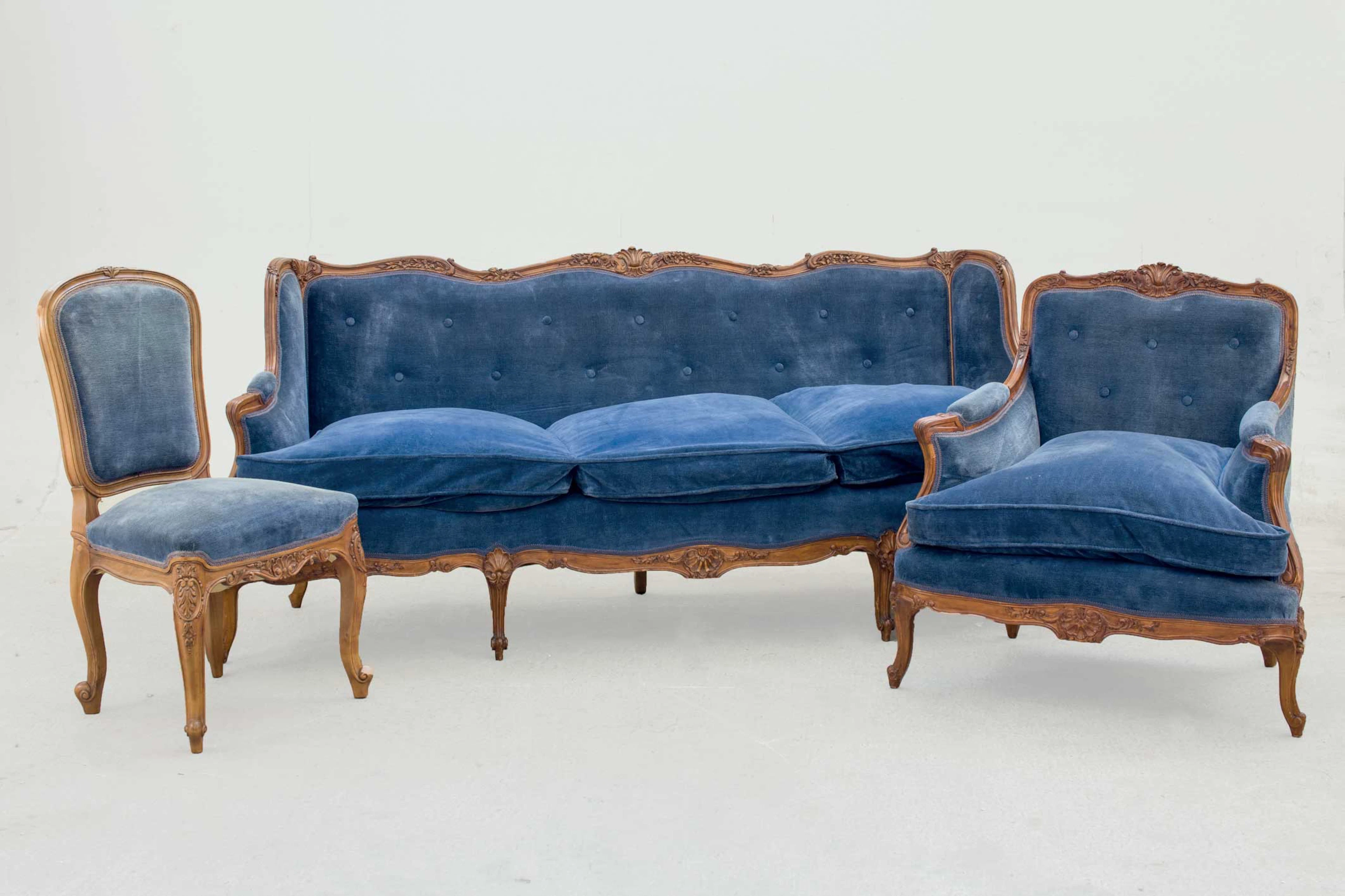 Sofá, dos sillones y cuatro sillas estilo Luis XV
