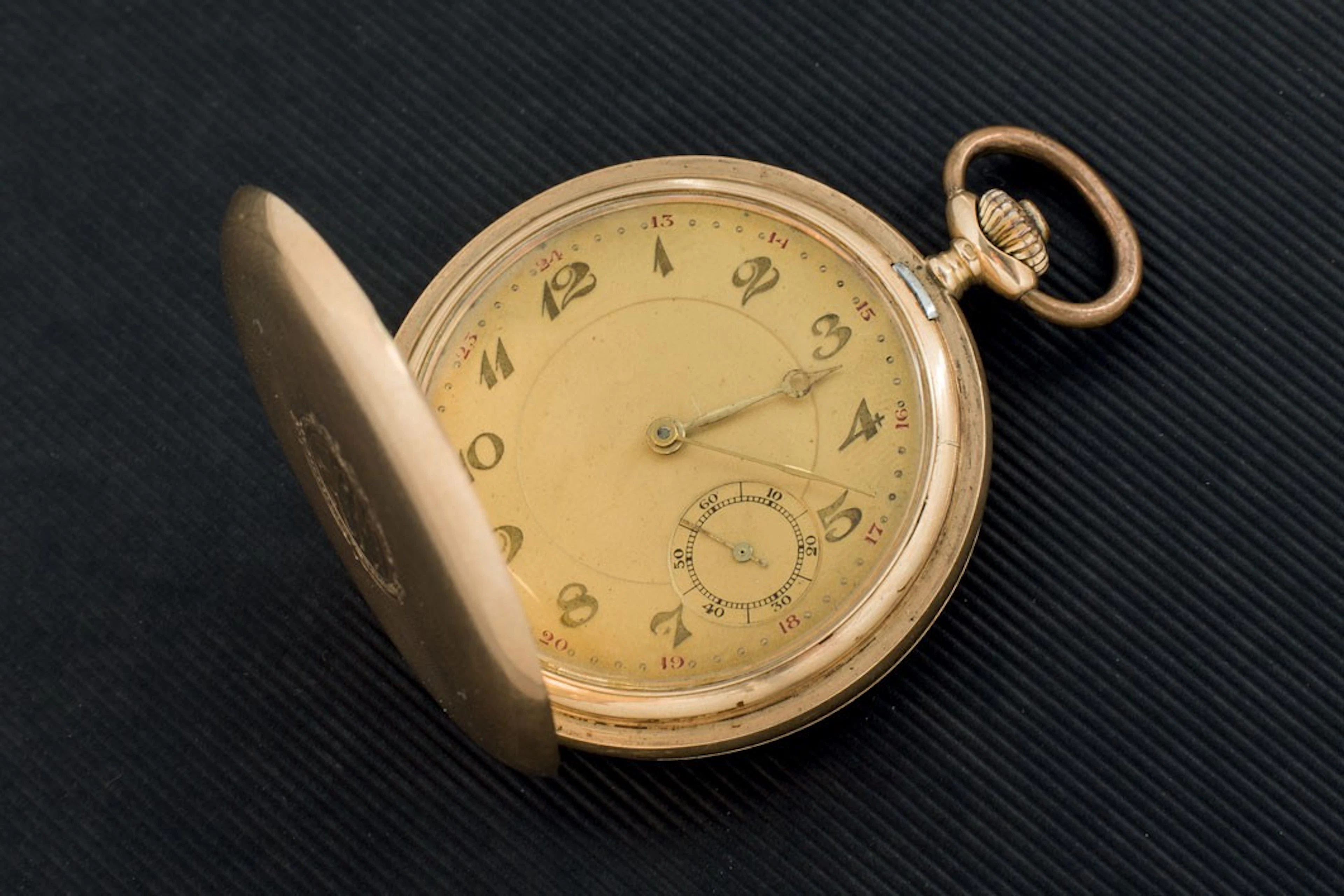 Reloj suizo de bolsillo en oro de 14K