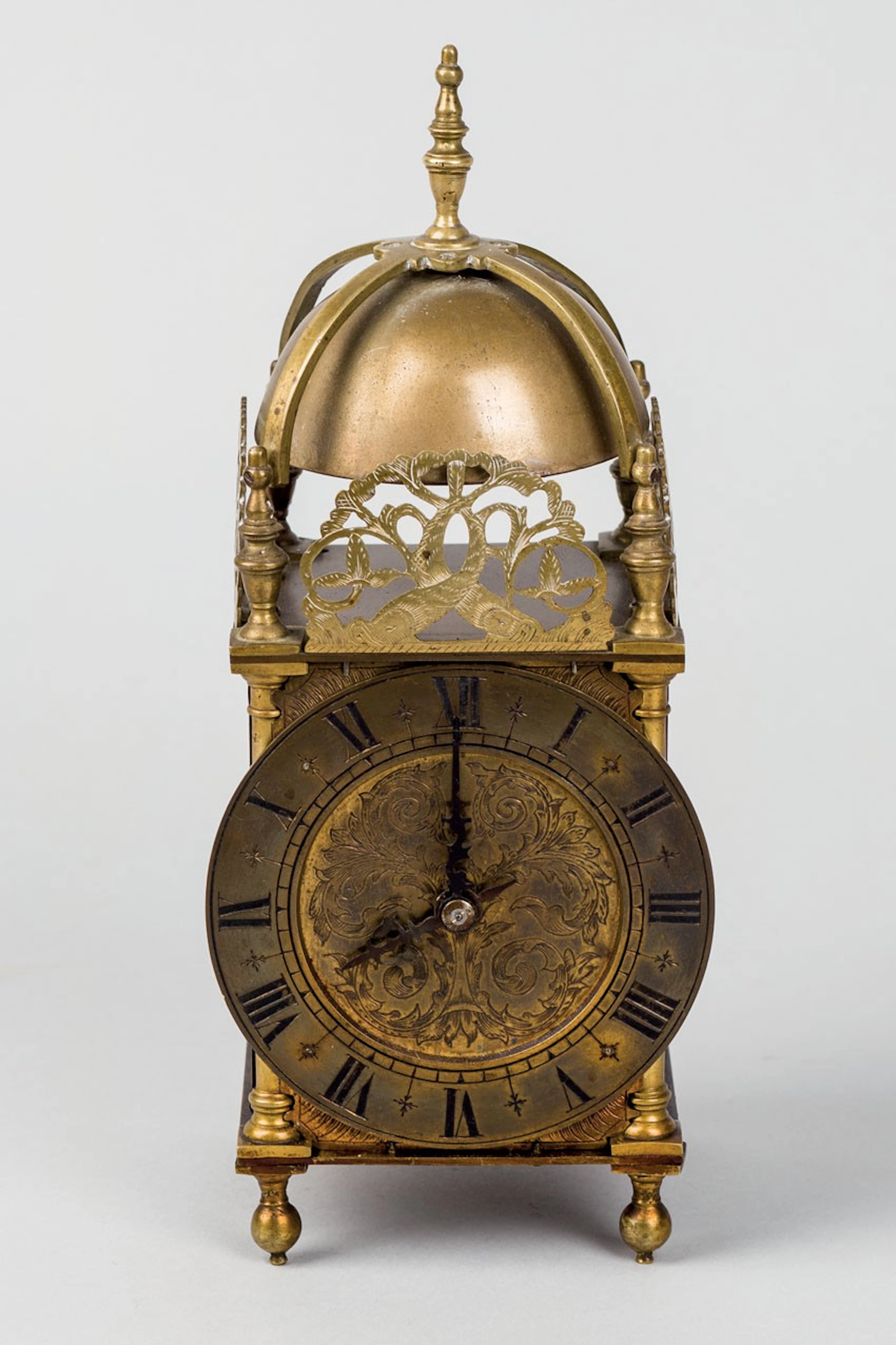 Reloj "Cromwell" de sobremesa. S. XIX