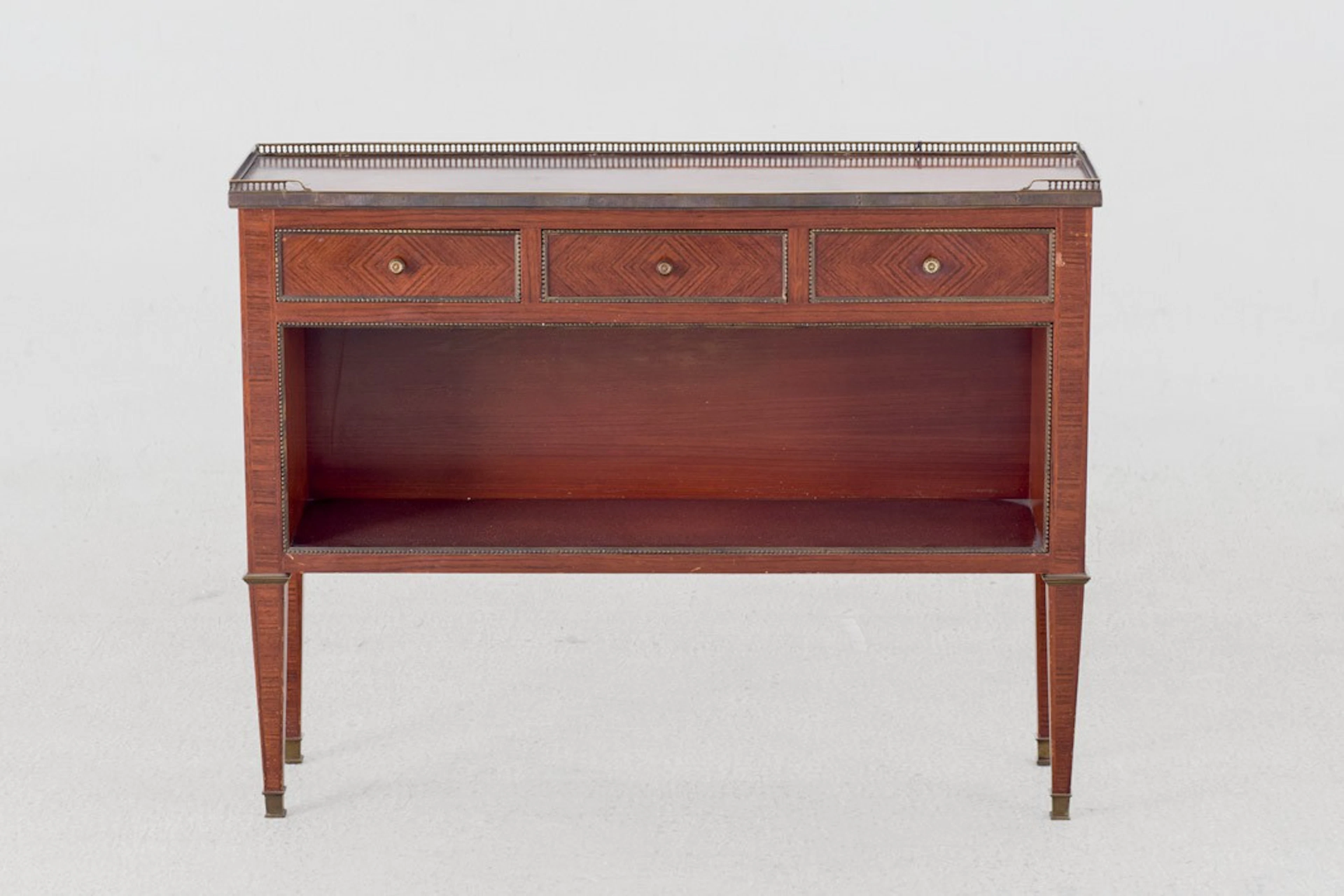 Consola estilo francés