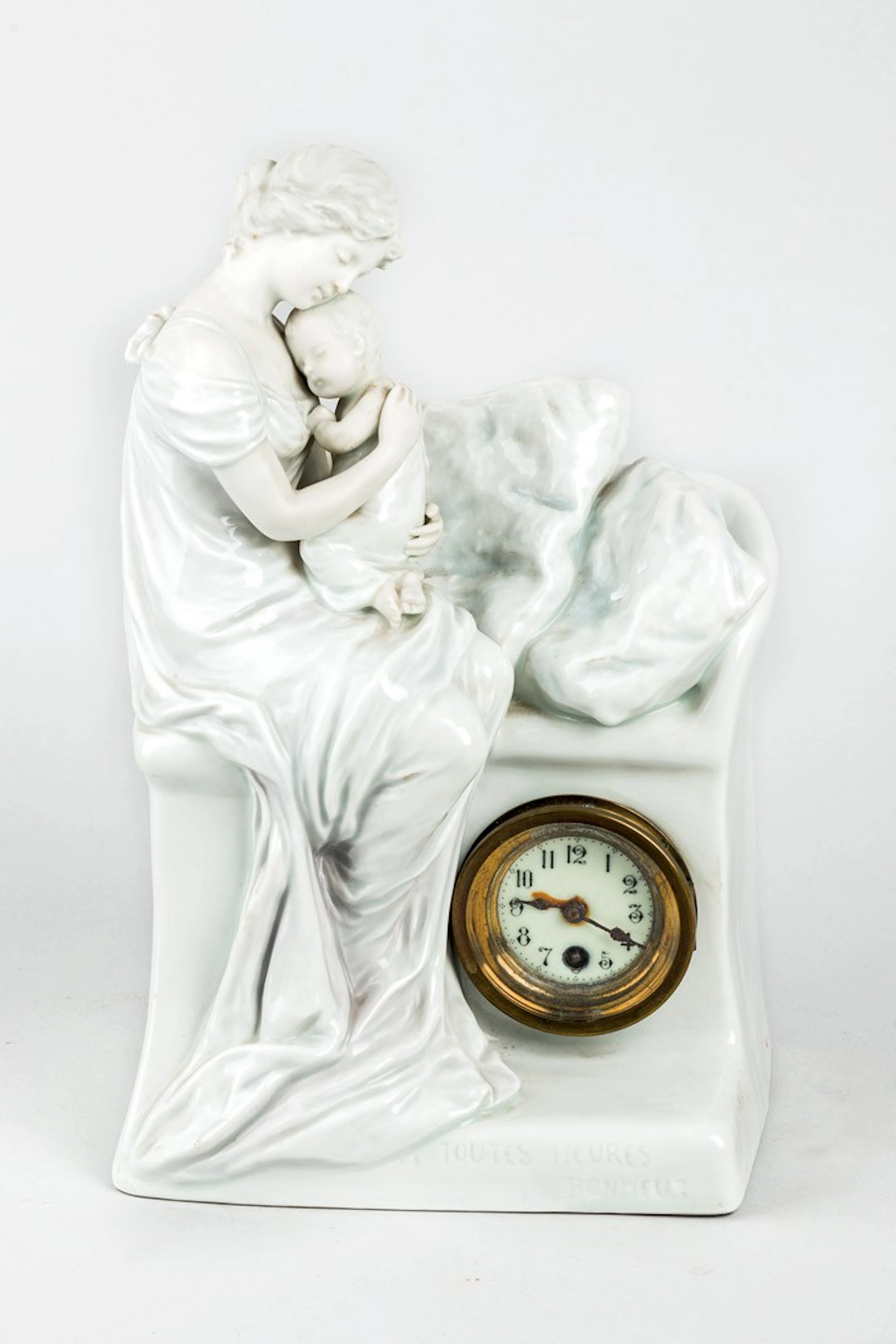 Reloj de sobremesa de porcelana. Pps. S. XX