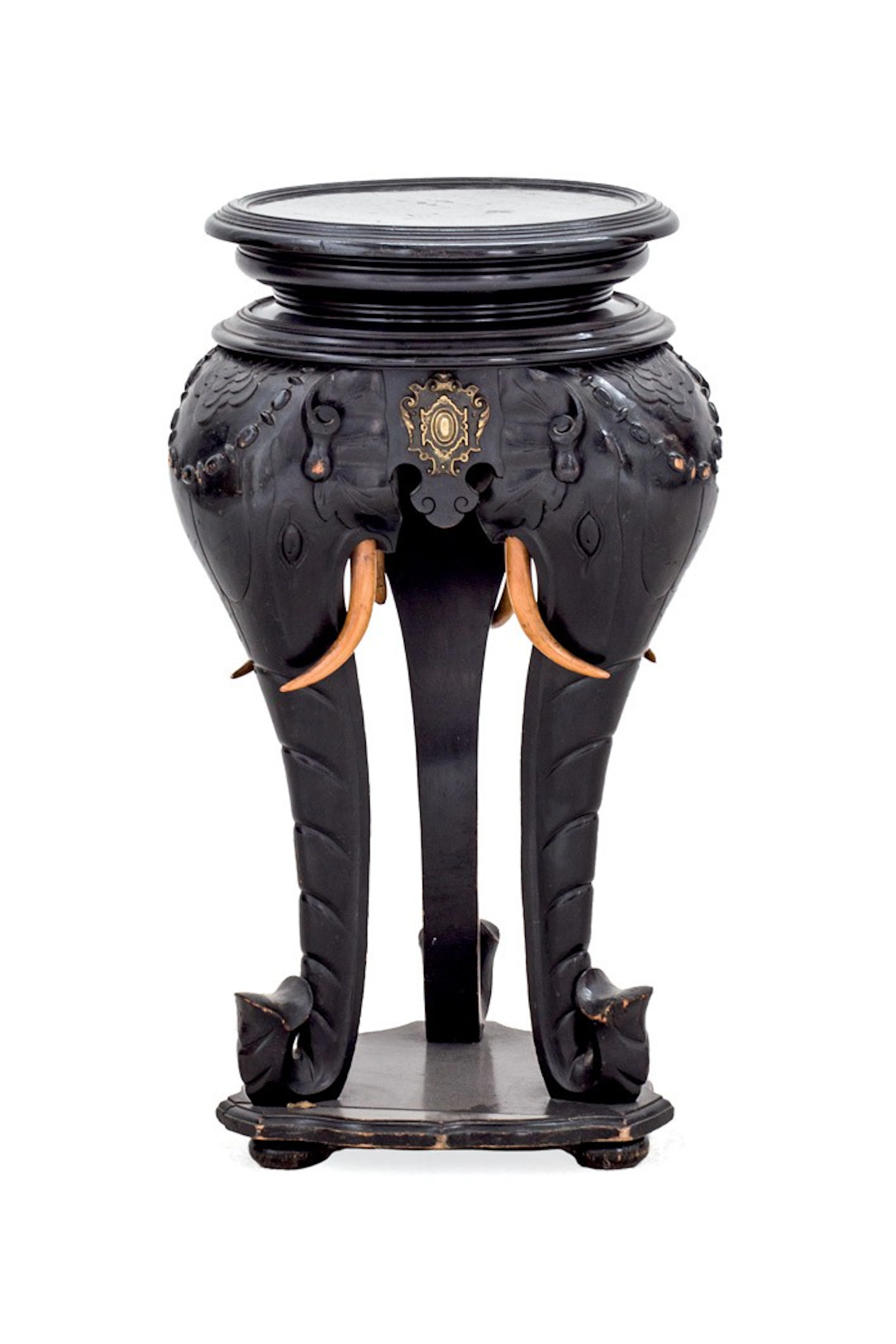 Peana estilo chino. Madera ebonizada. Antigua