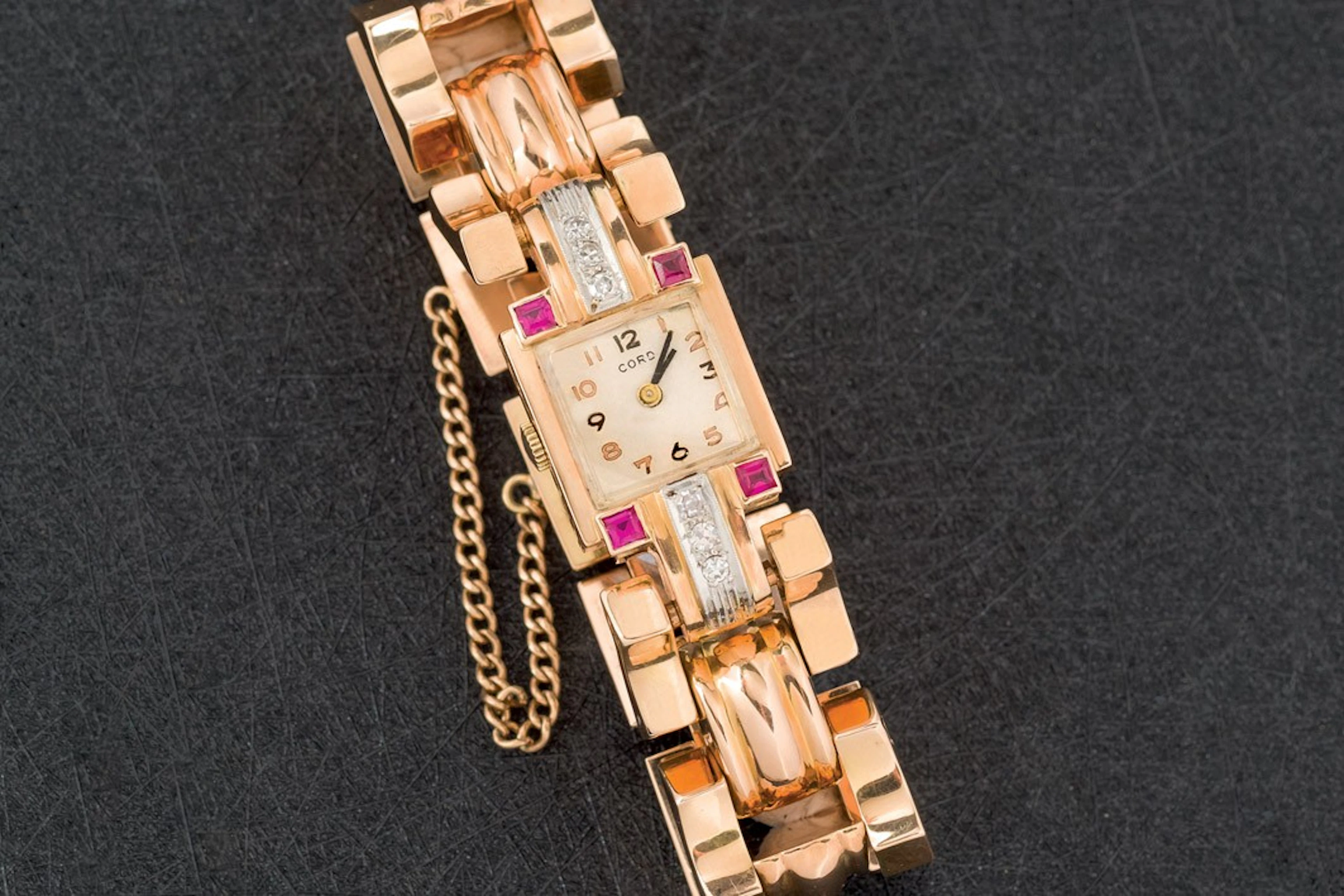 Reloj de pulsera de oro marca Cord