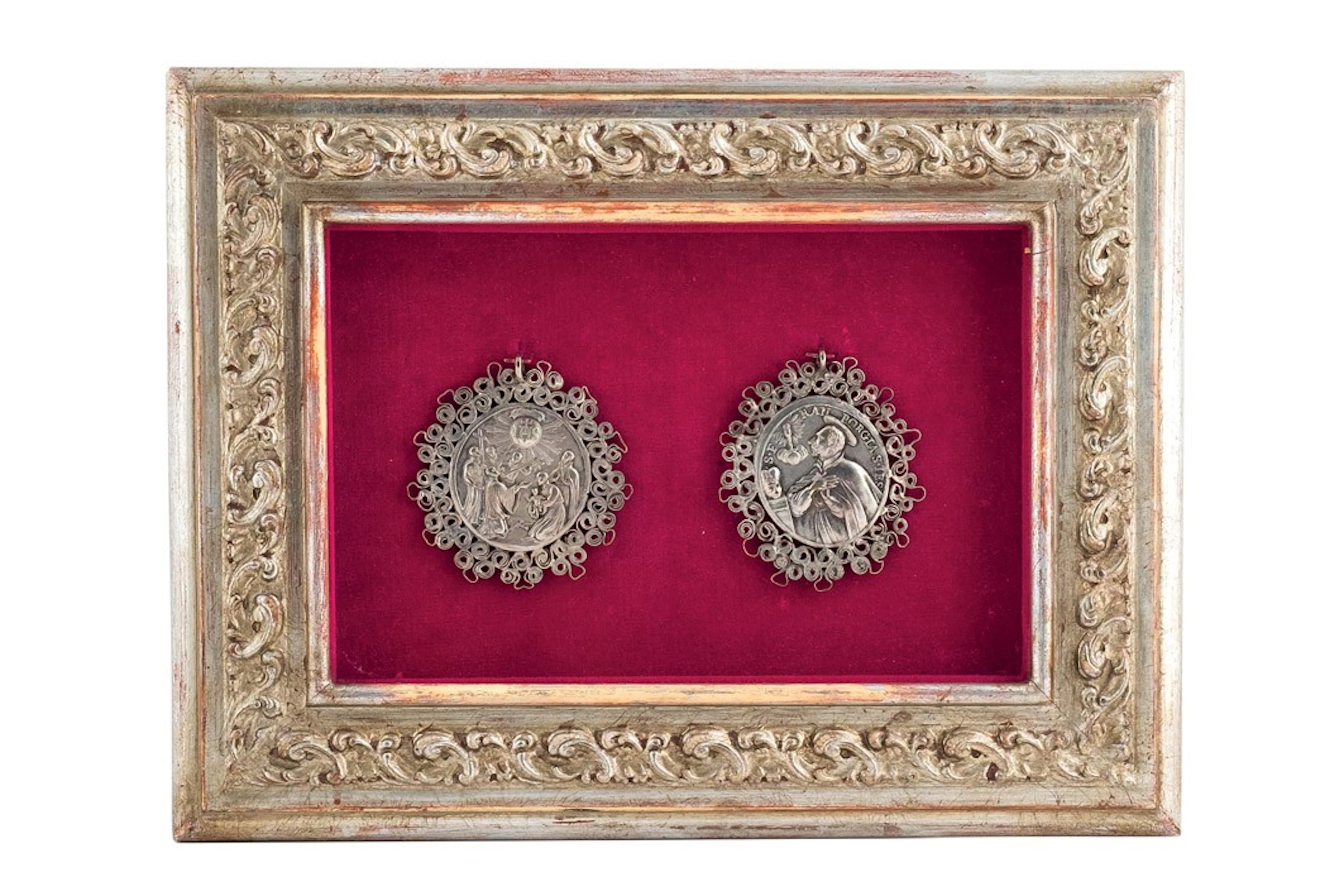 Dos medallas religiosas, SS. XIX-XX
