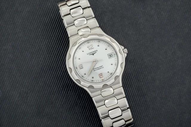 Longines Conquest de acero para caballero.