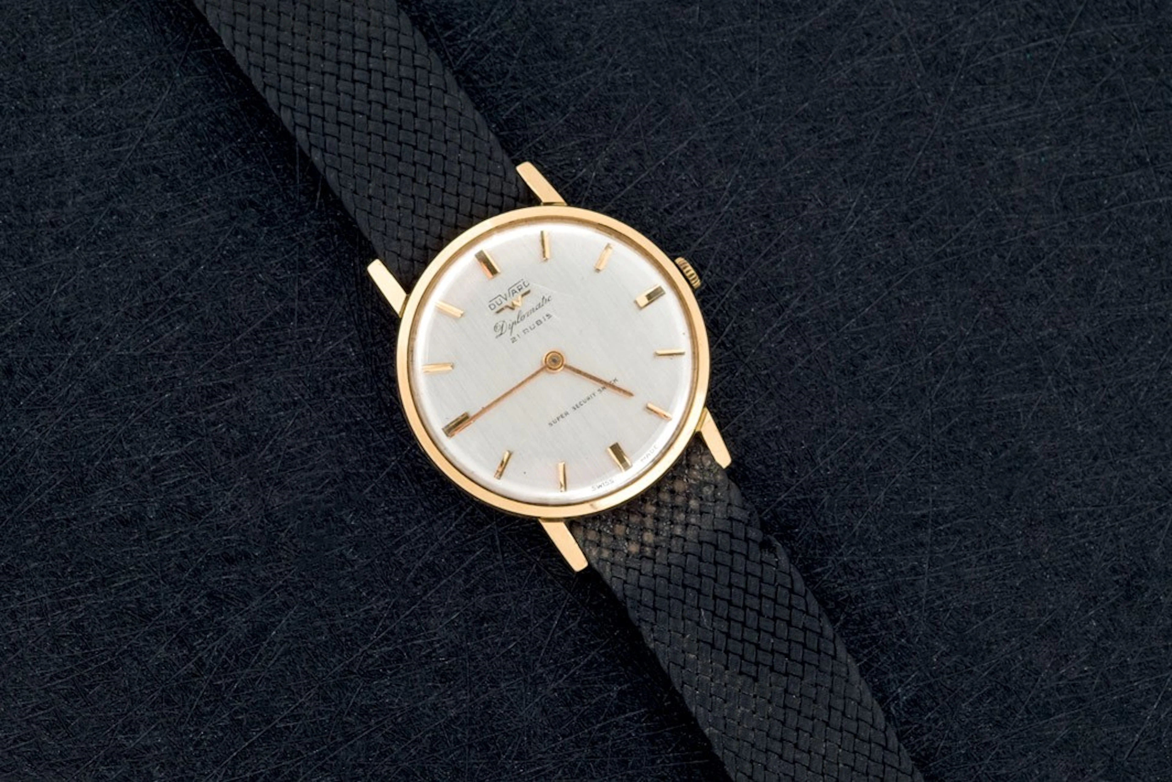 Reloj Duward de oro para caballero
