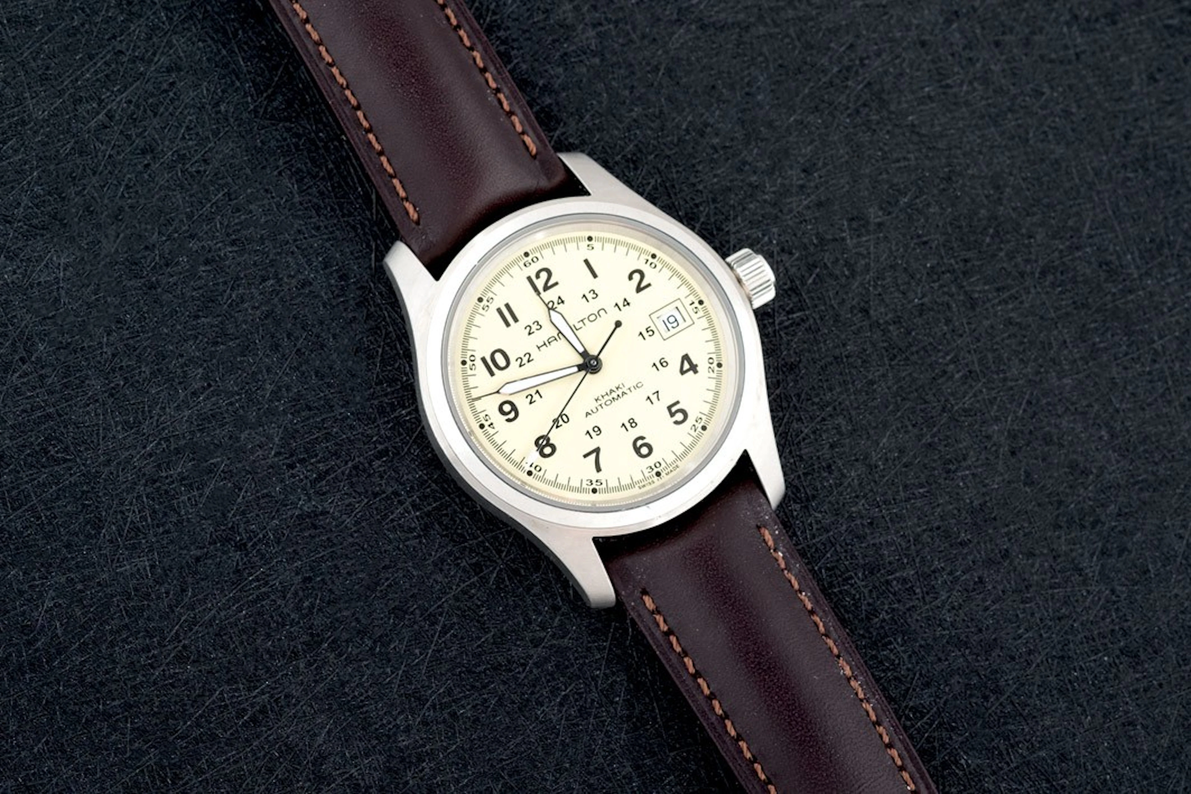 Hamilton Khaki de acero