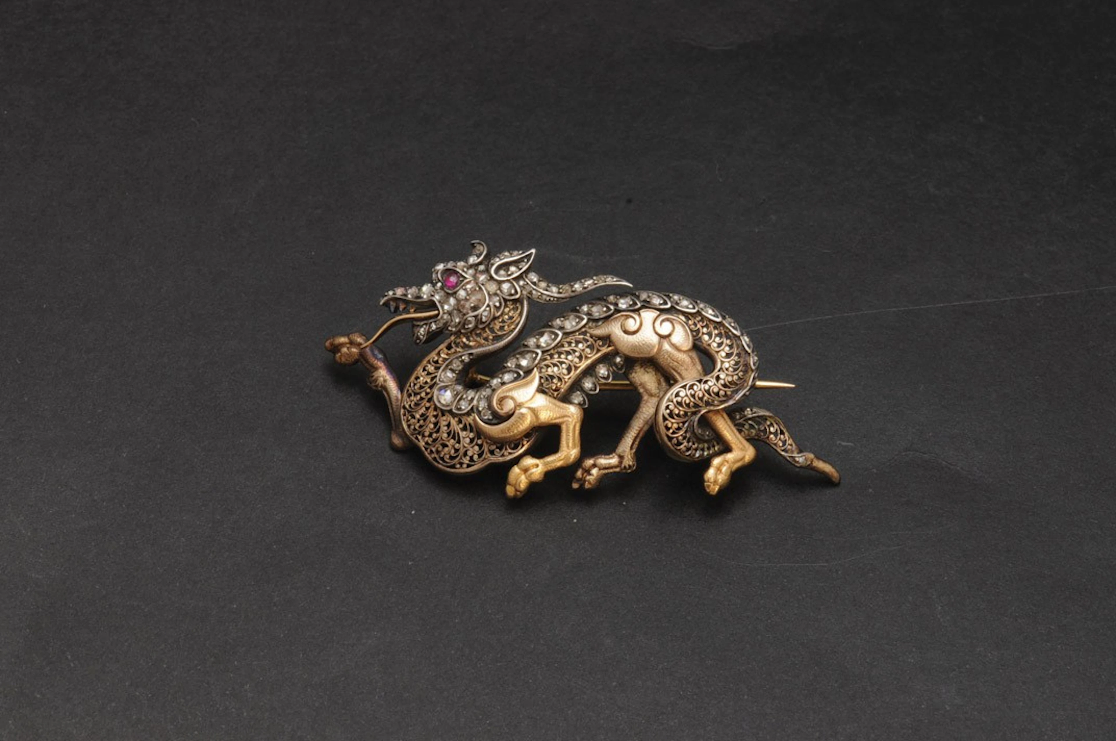Broche dragón de oro, plata y diamantes