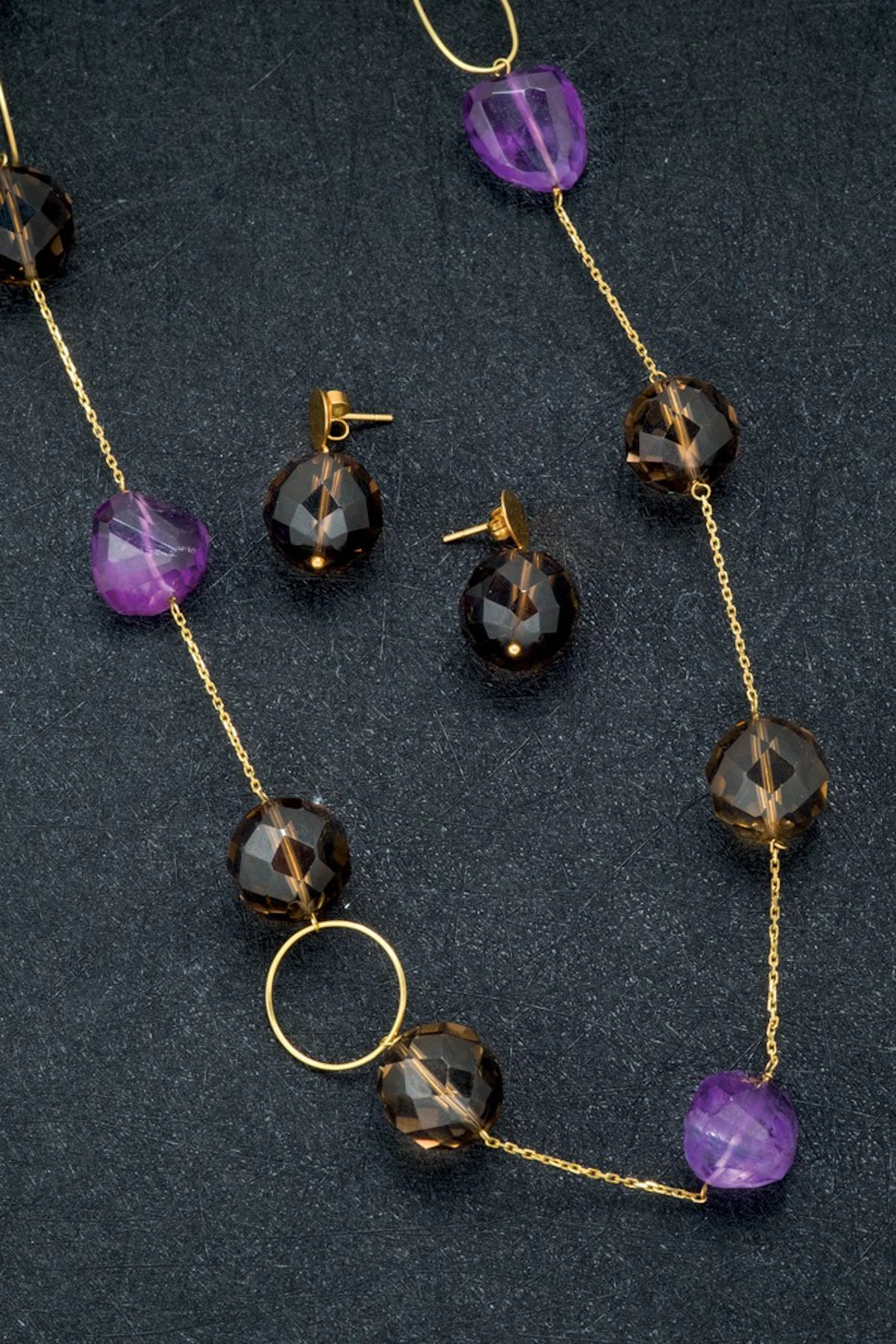 Collar y pendientes con amatistas y cuarzos