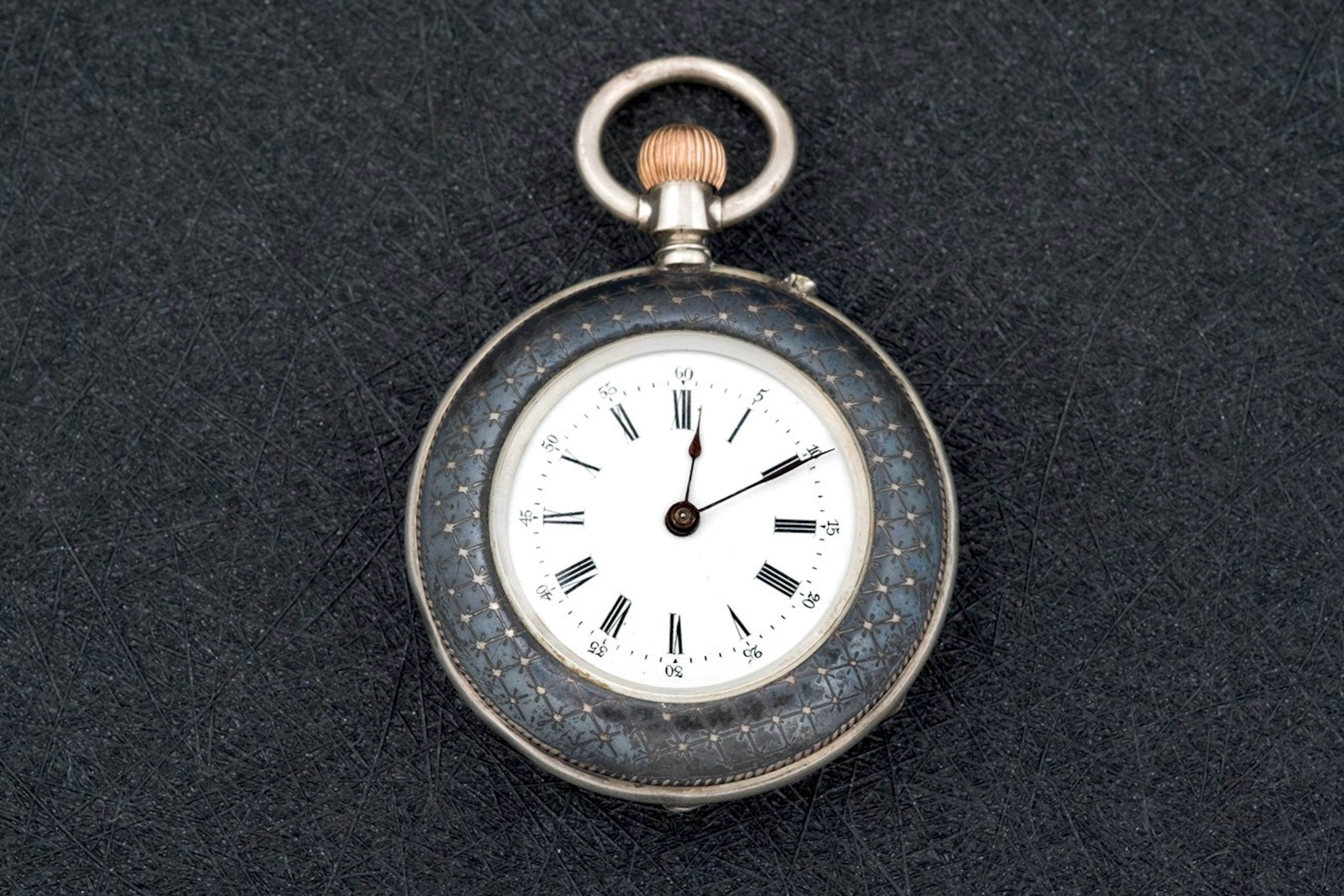 Lote de diez relojes de bolsillo de plata