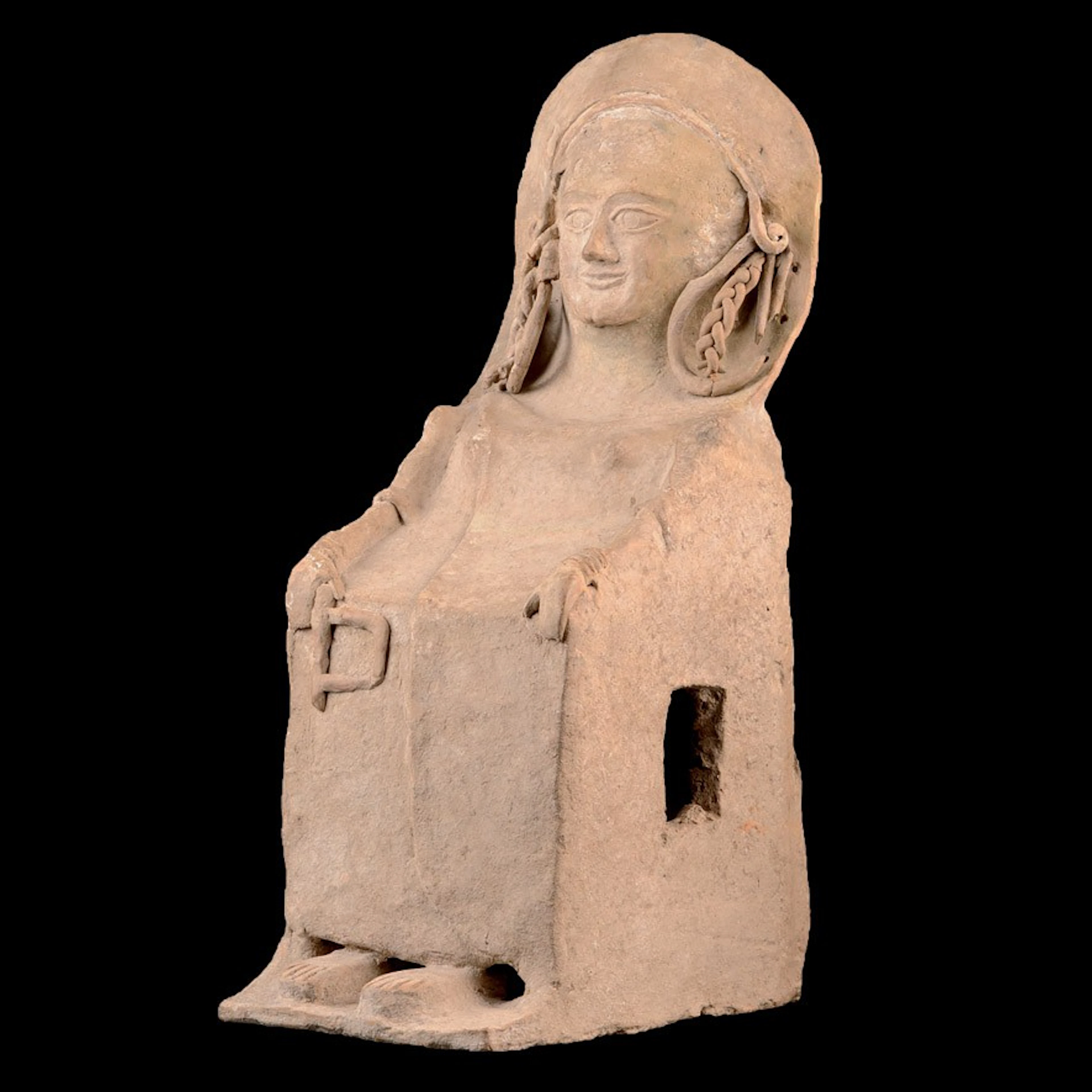 Estatua griega de terracota de una diosa sentada