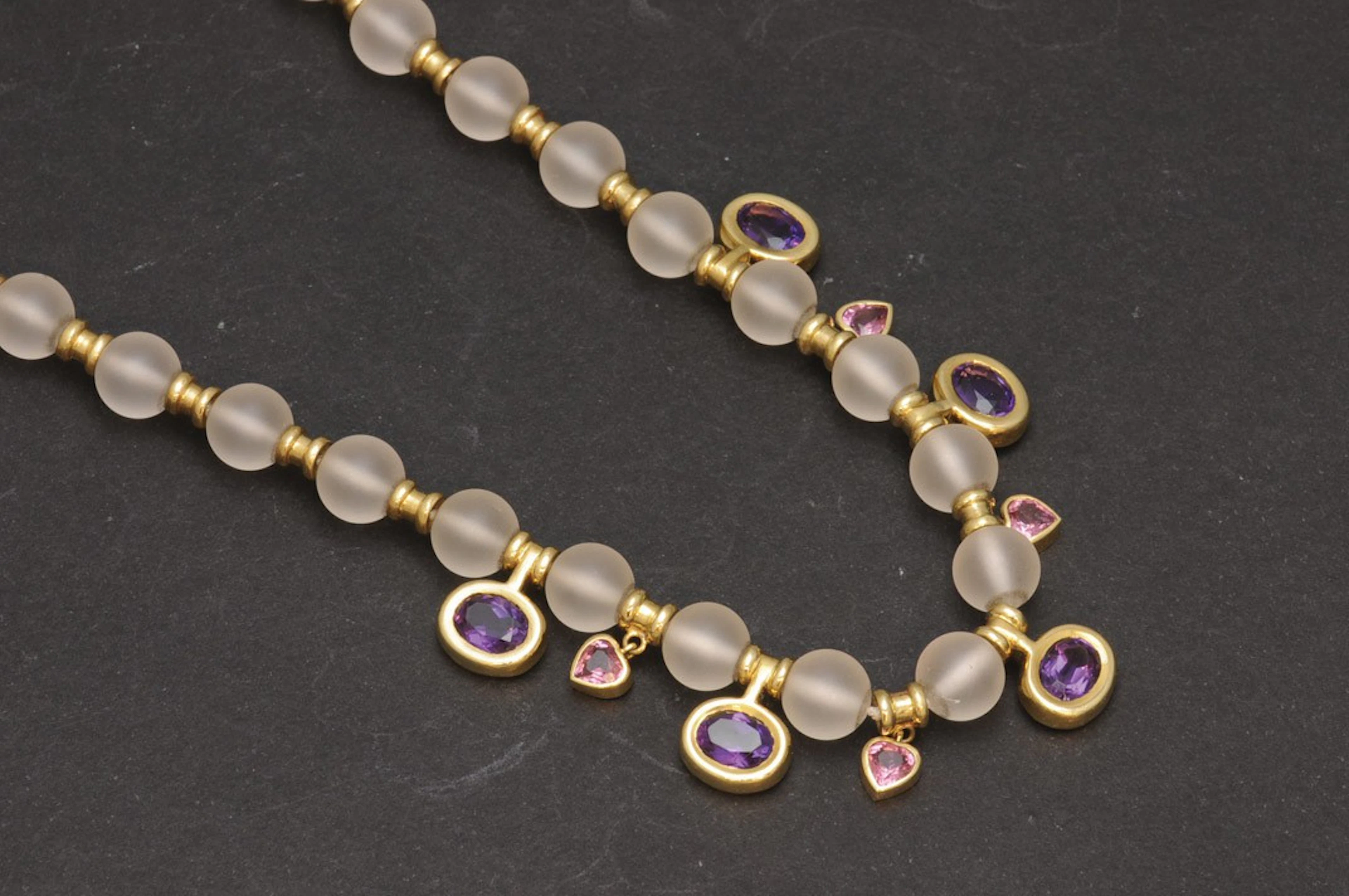 Collar de cuarzo hialino con amatistas