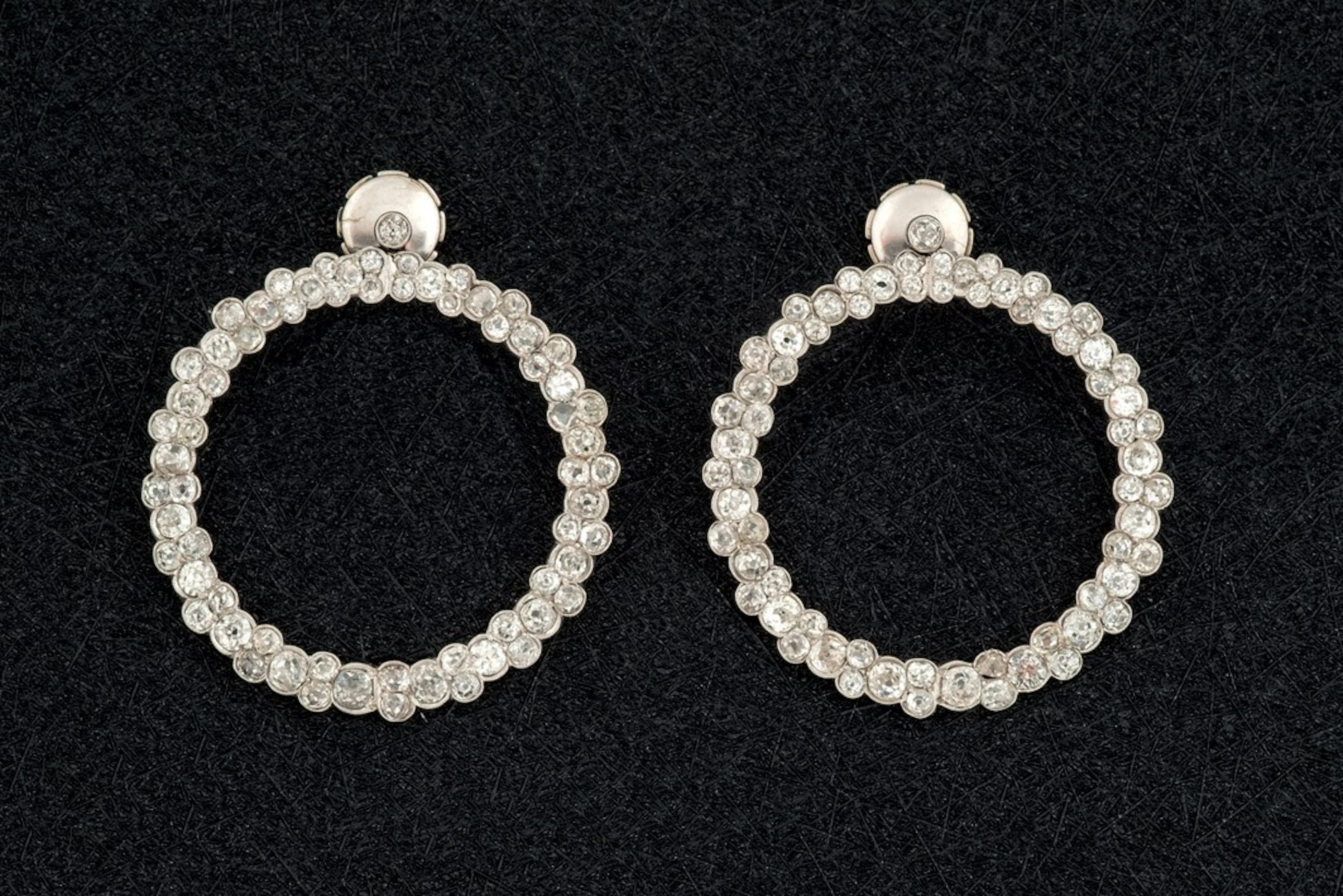 Pendientes de platino y diamantes